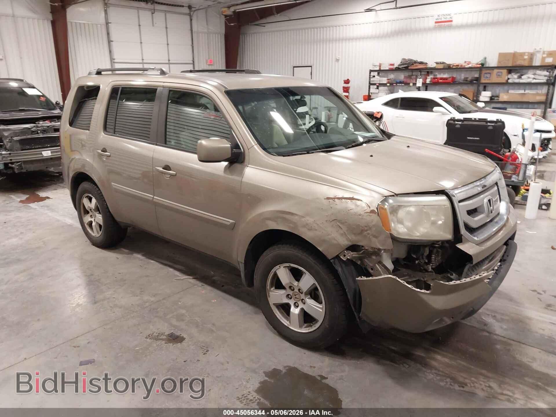 Photo 5FNYF4H46BB001447 - HONDA PILOT 2011