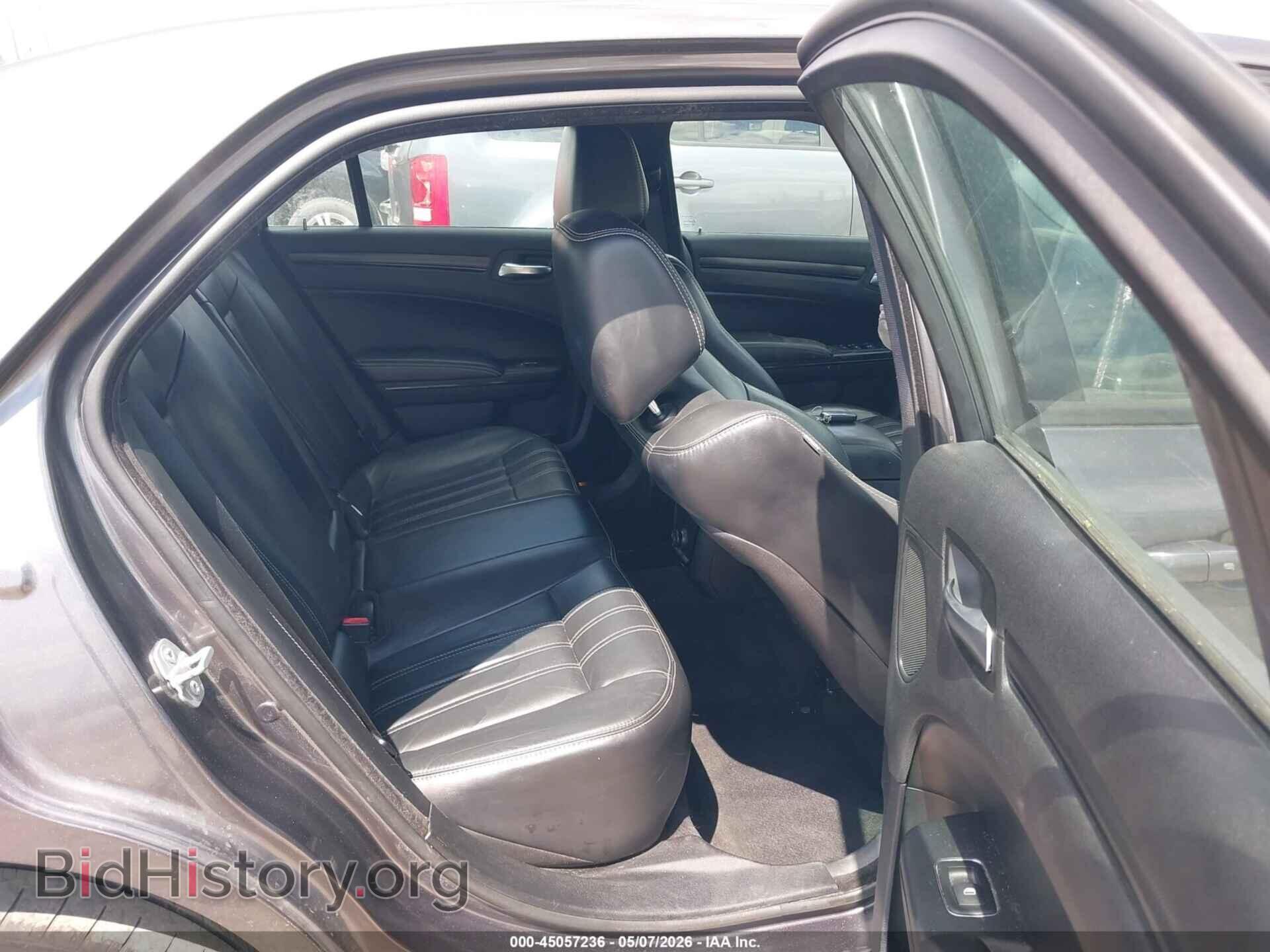 2014 CHRYSLER 300 - VIN: 2C3CCAGG5EH383843 - Фото 8