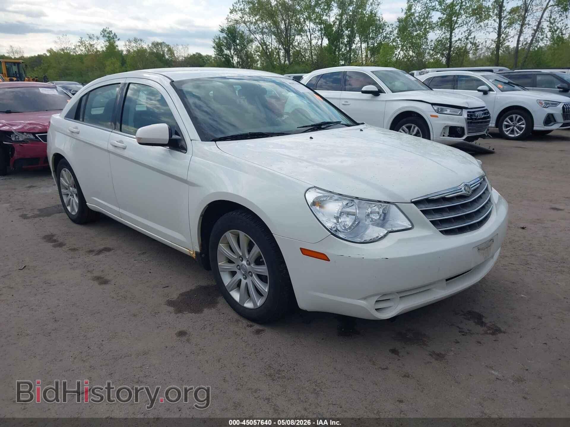 Photo 1C3CC5FB0AN110758 - CHRYSLER SEBRING 2010