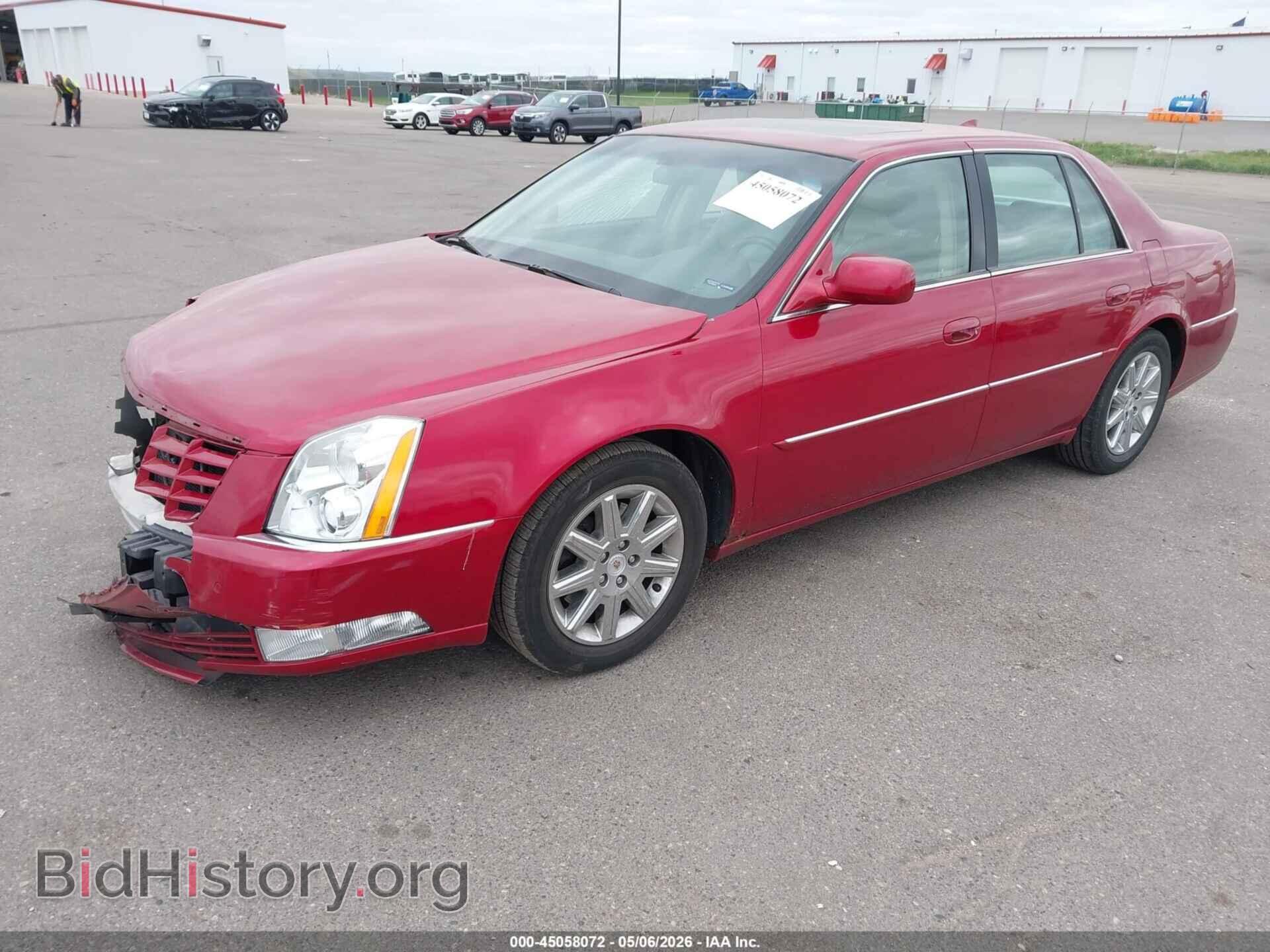 2011 CADILLAC DTS - VIN: 1G6KH5E61BU128564 - Фото 2