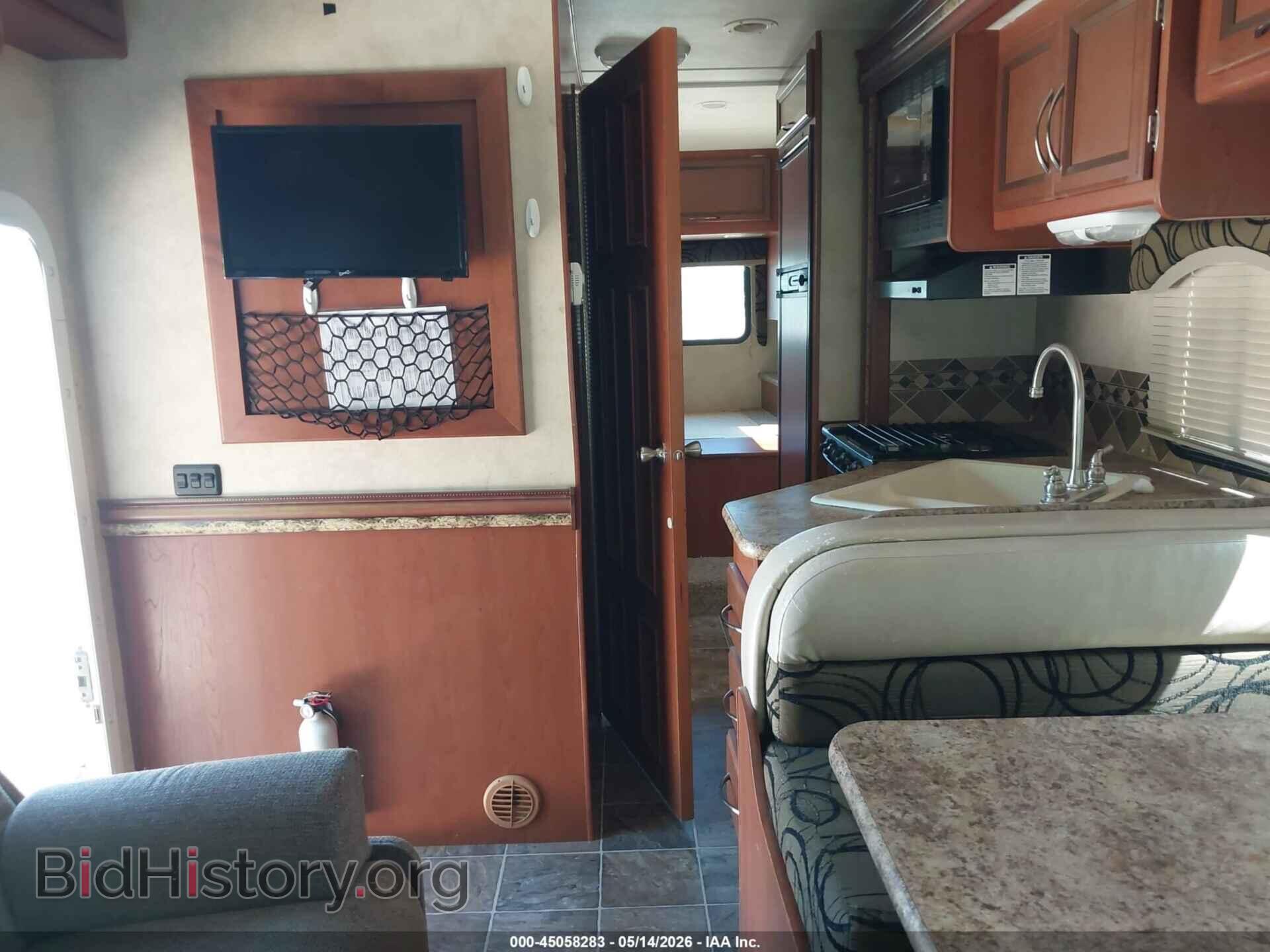 2011 FORD E-450 CUTAWAY - VIN: 1FDXE4FS7BDB14522 - Фото 6