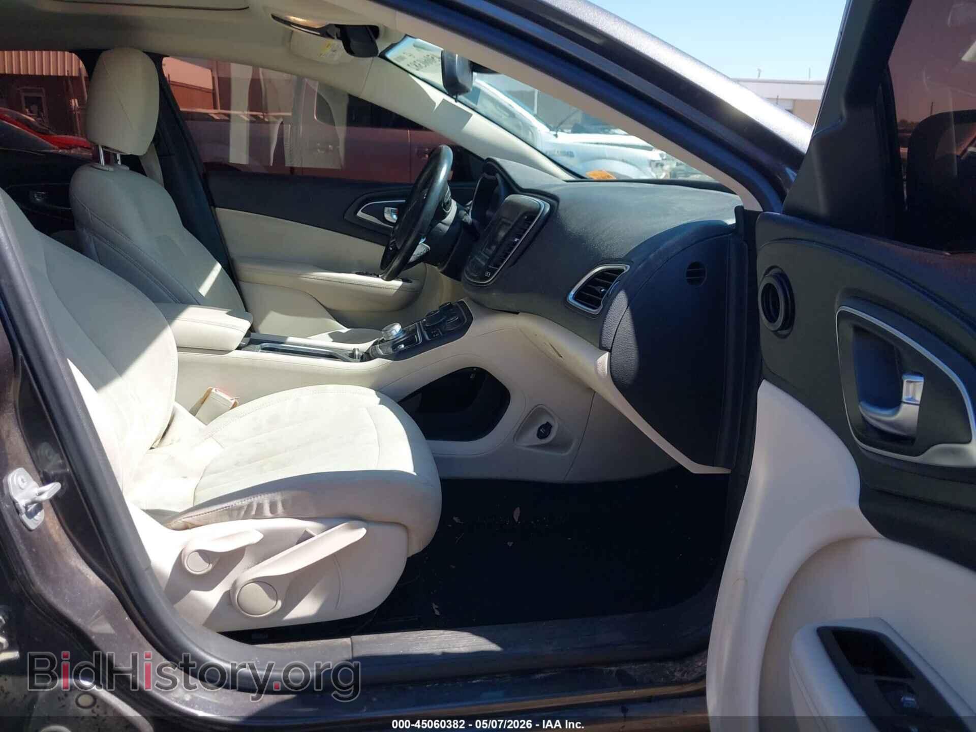 2015 CHRYSLER 200 - VIN: 1C3CCCAB5FN610854 - Фото 5