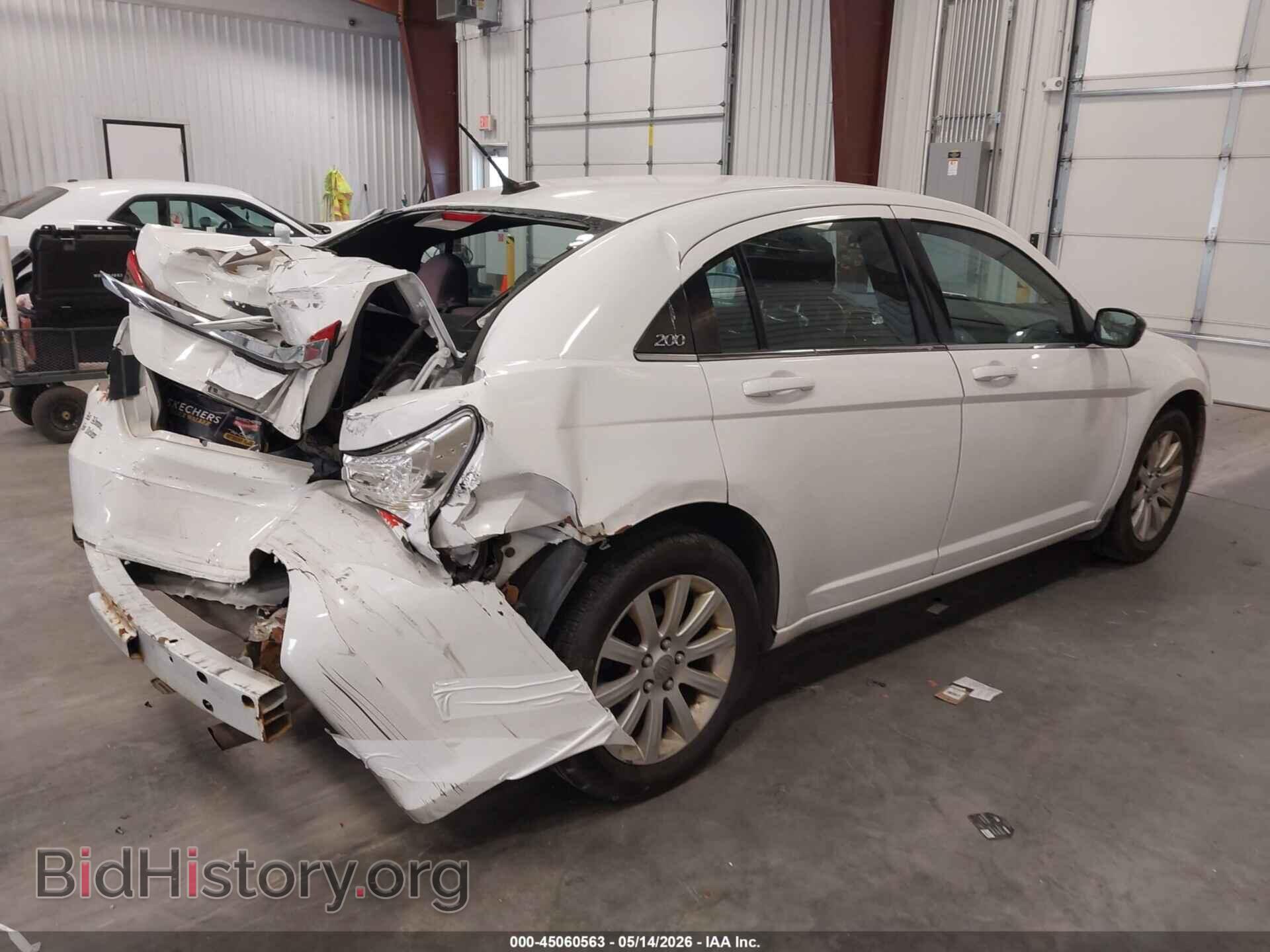 2013 CHRYSLER 200 - VIN: 1C3CCBBB8DN601667 - Фото 4