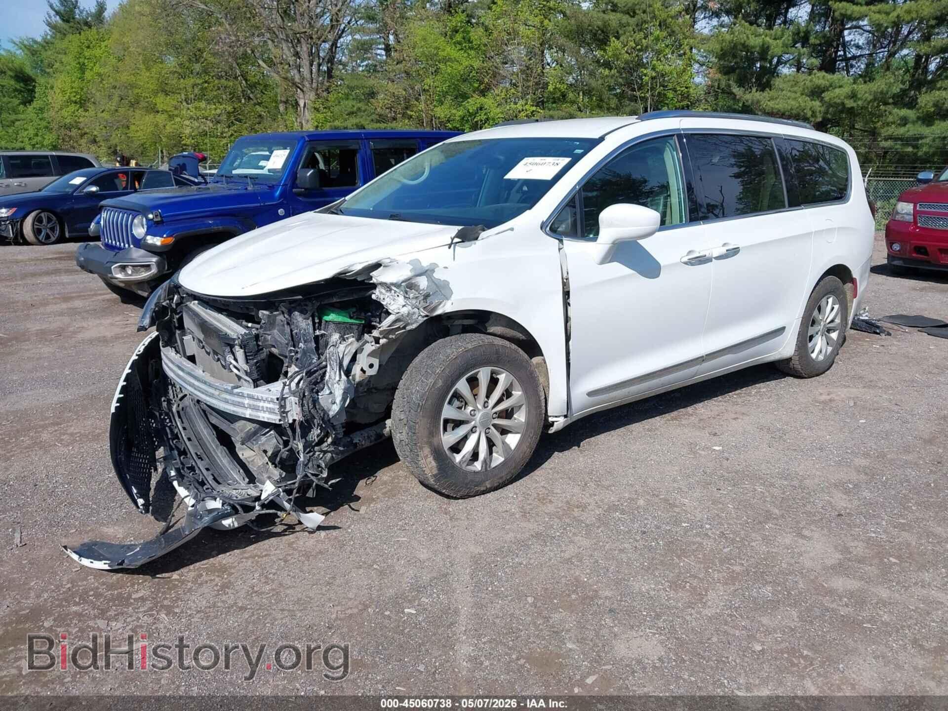 2018 CHRYSLER PACIFICA - VIN: 2C4RC1BG8JR292017 - Фото 2