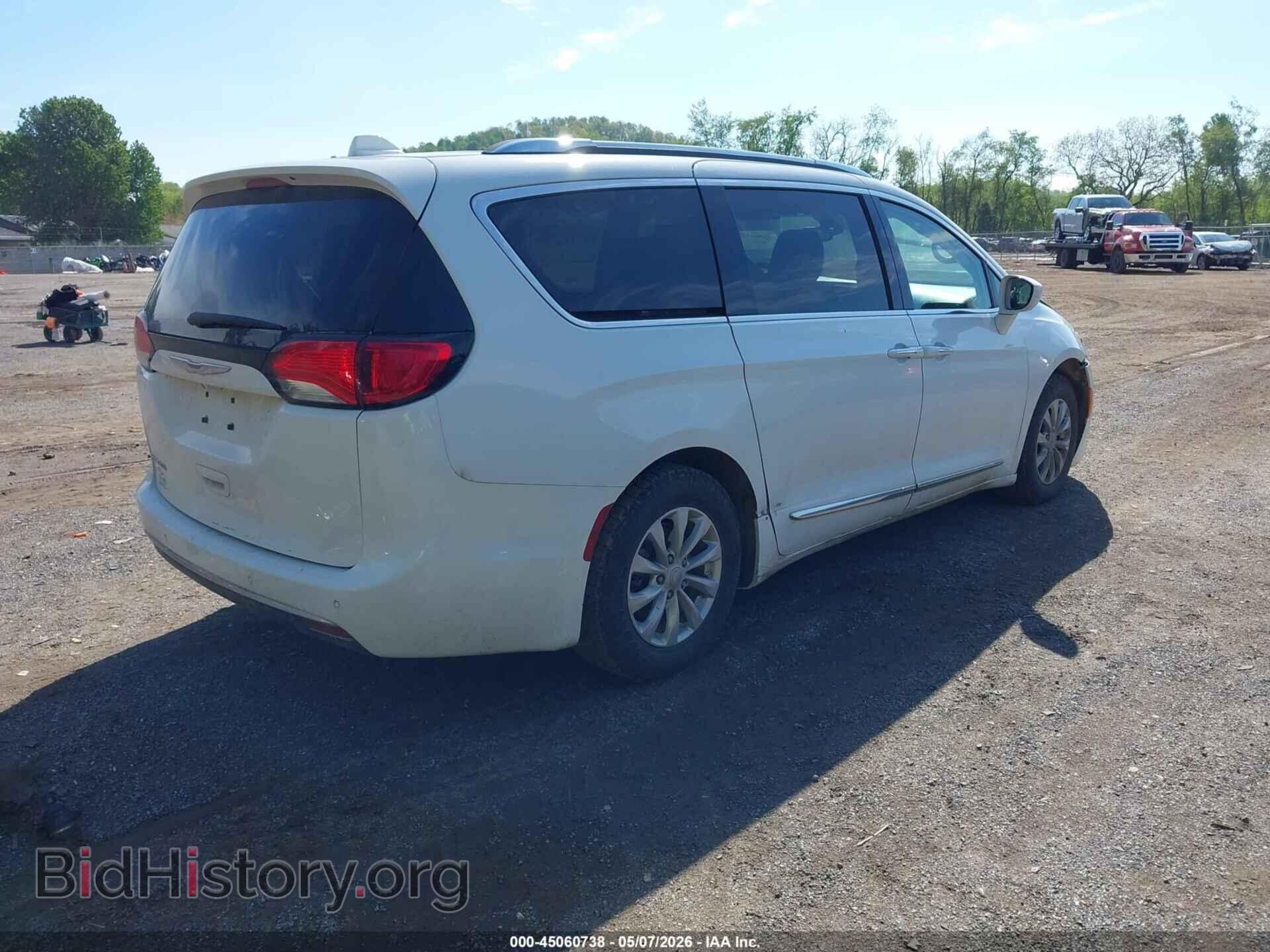 2018 CHRYSLER PACIFICA - VIN: 2C4RC1BG8JR292017 - Фото 4