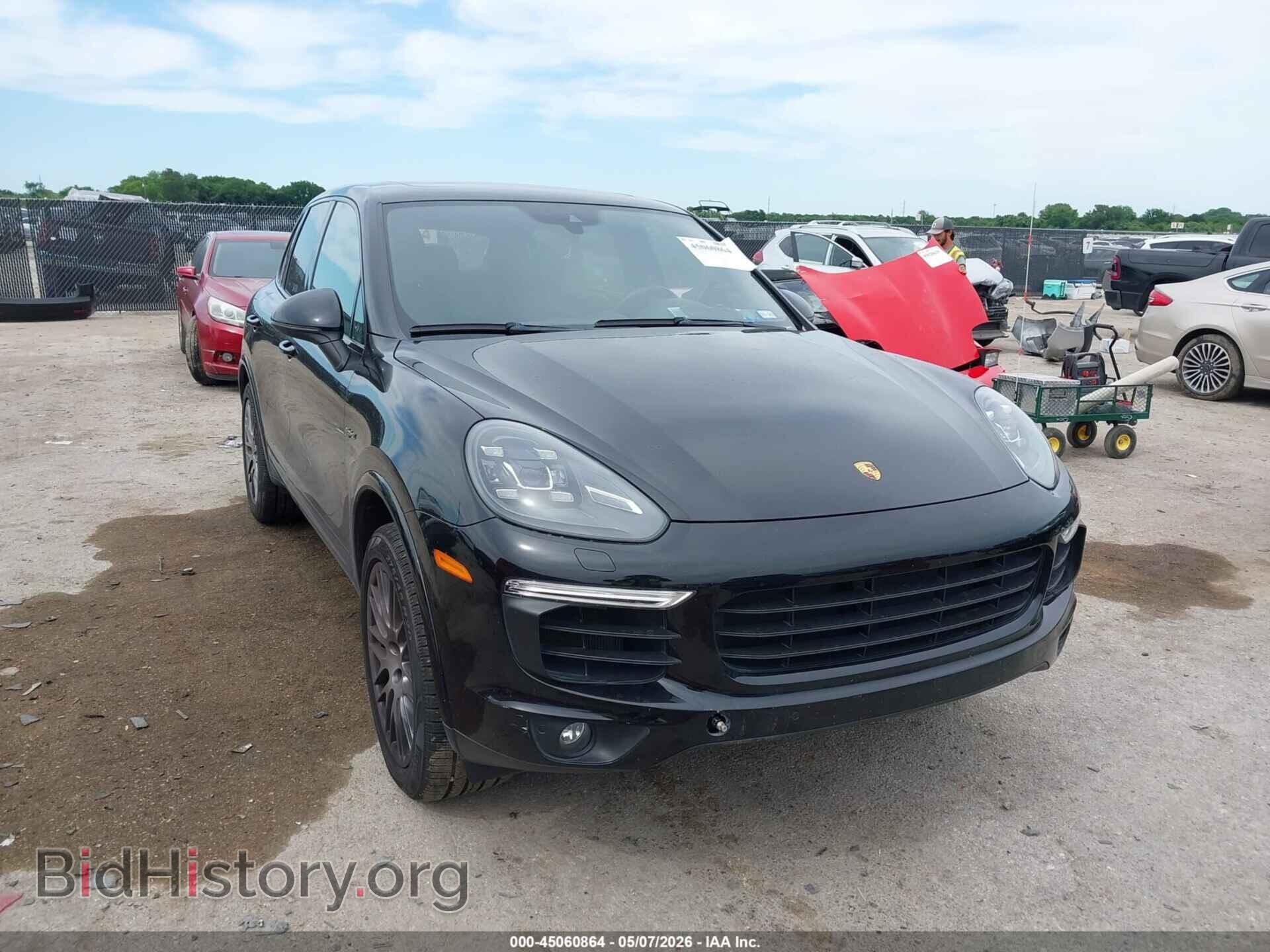 Photo WP1AE2A20HLA72553 - PORSCHE CAYENNE E-HYBRID 2017