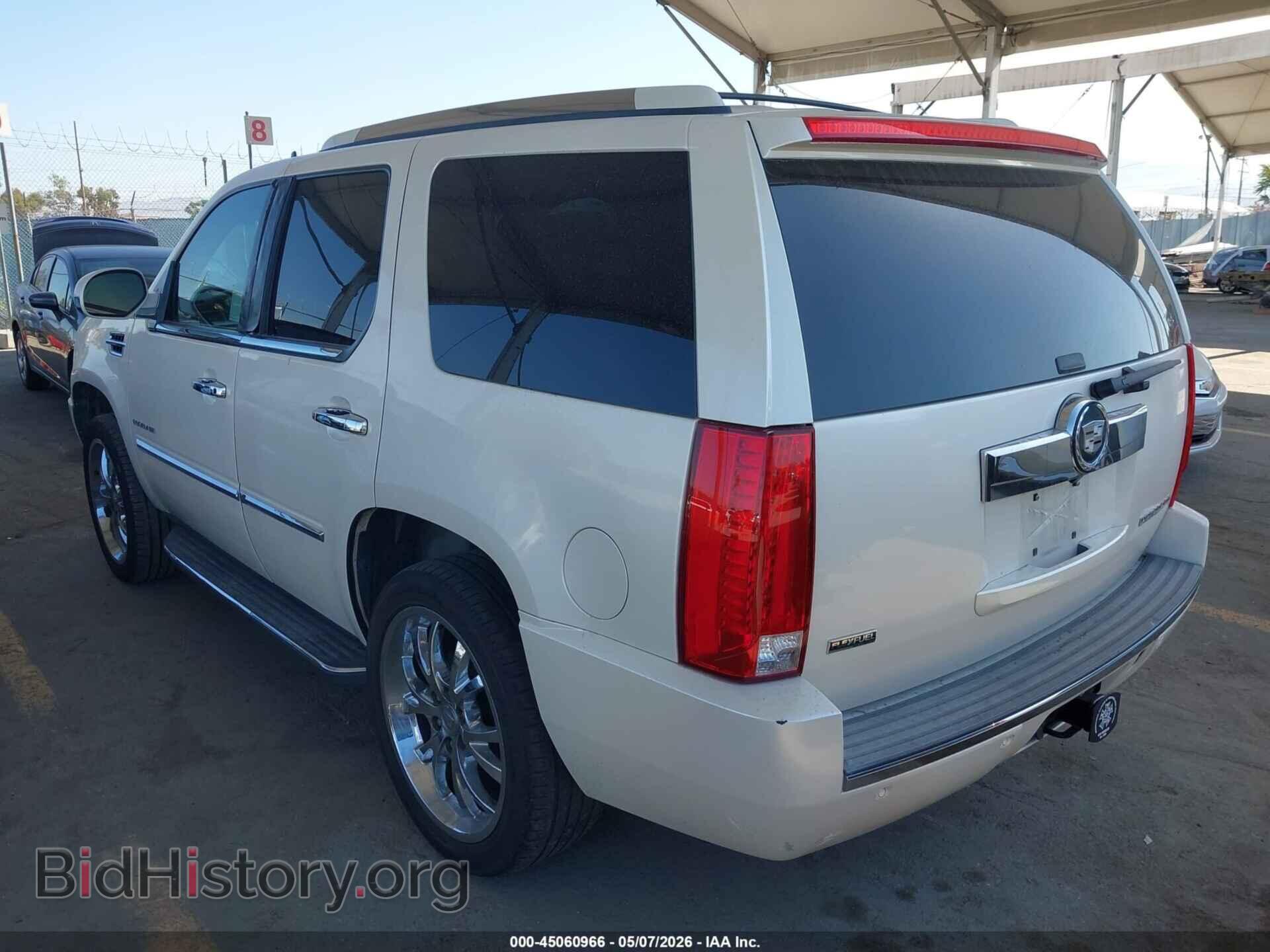 2011 CADILLAC ESCALADE - VIN: 1GYS3AEF2BR299891 - Фото 3