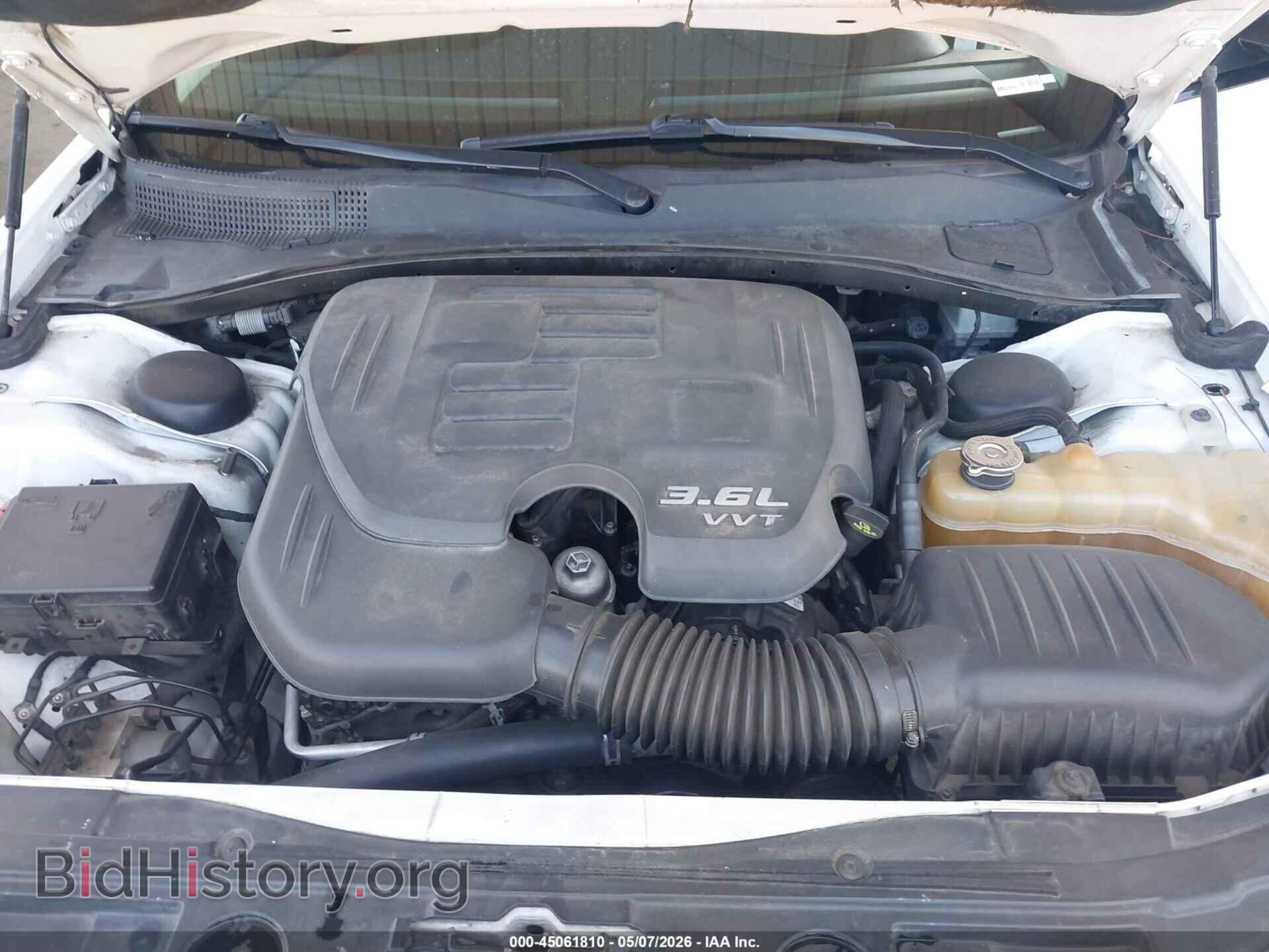 2016 CHRYSLER 300C - VIN: 2C3CCAEG2GH324660 - Photo 10