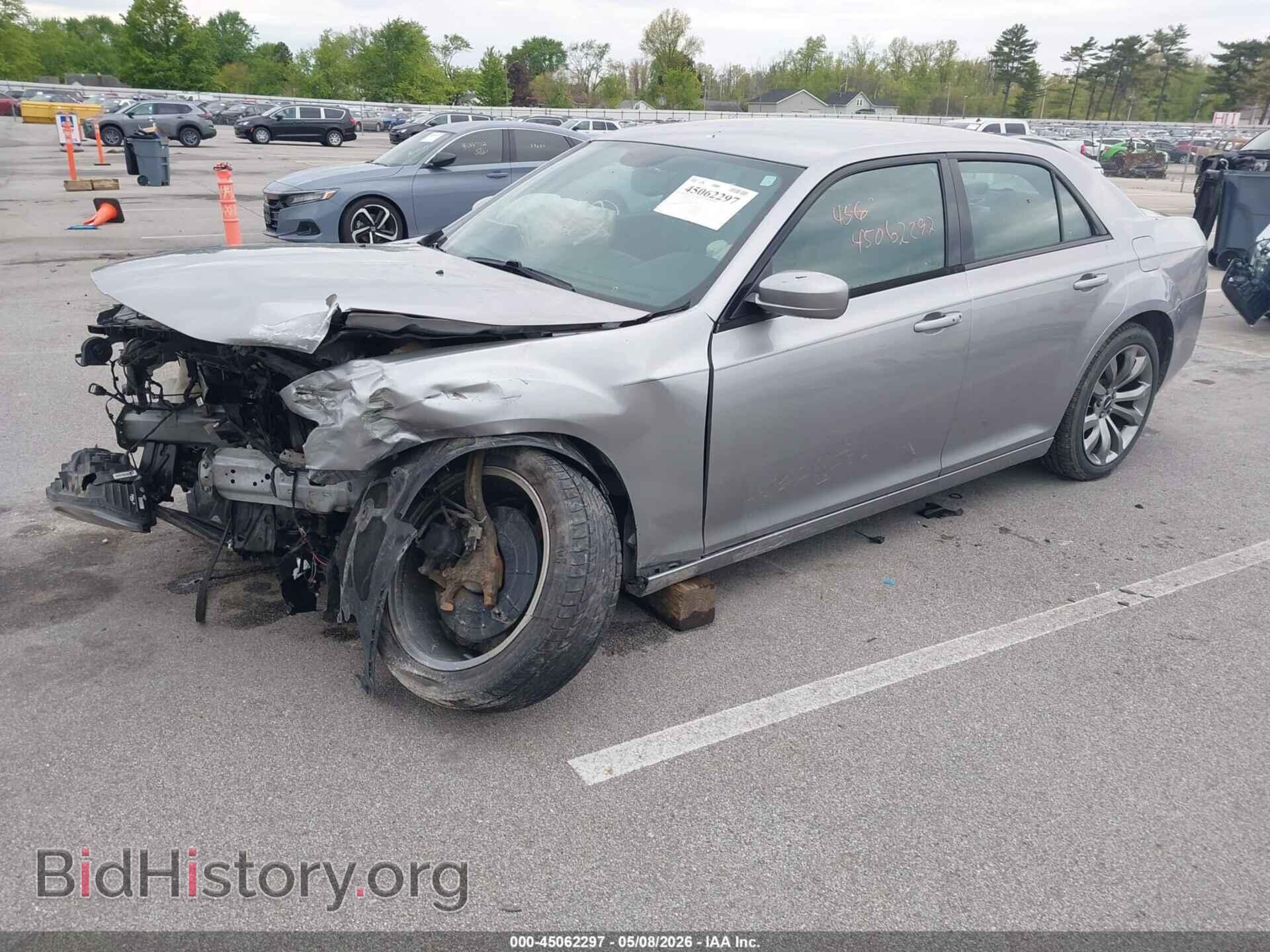2014 CHRYSLER 300 - VIN: 2C3CCABG2EH222146 - Фото 2