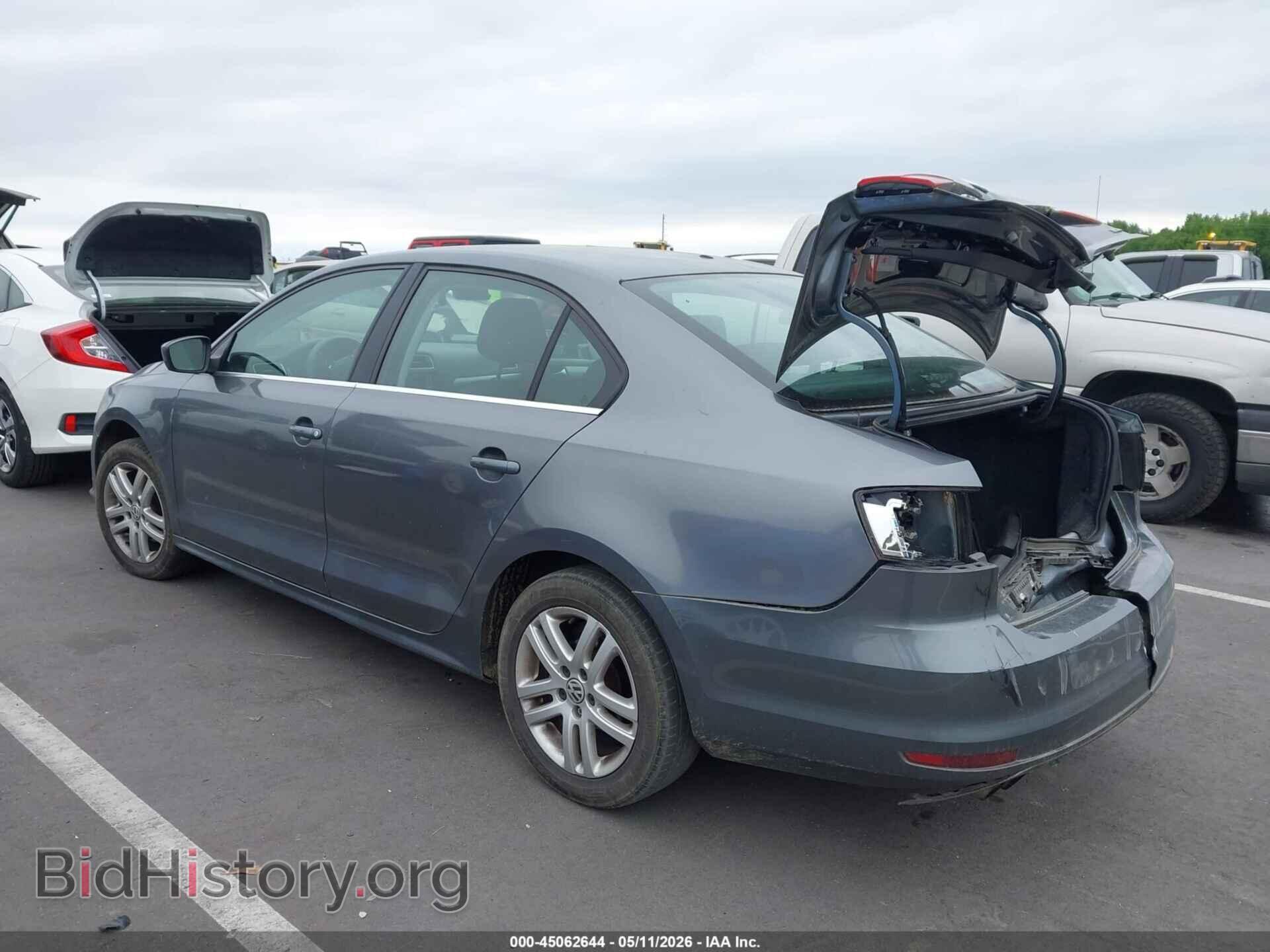 2017 VOLKSWAGEN JETTA - VIN: 3VW2B7AJ2HM318419 - Фото 3