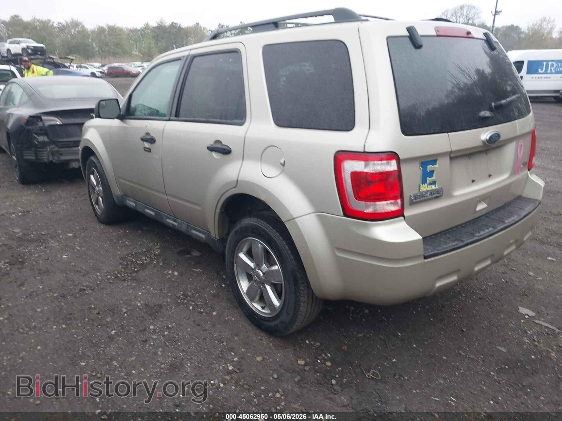 2011 FORD ESCAPE - VIN: 1FMCU9DG0BKC58583 - Фото 3