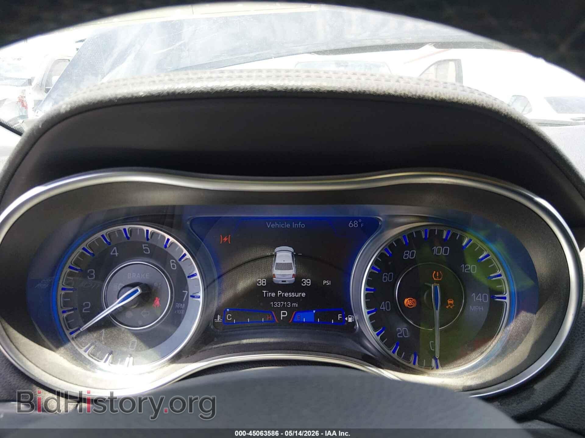 2020 CHRYSLER 300 - VIN: 2C3CCAAG2LH115659 - Фото 7