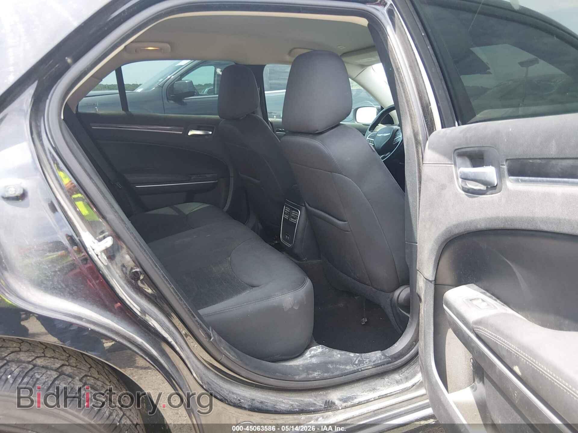 2020 CHRYSLER 300 - VIN: 2C3CCAAG2LH115659 - Фото 8