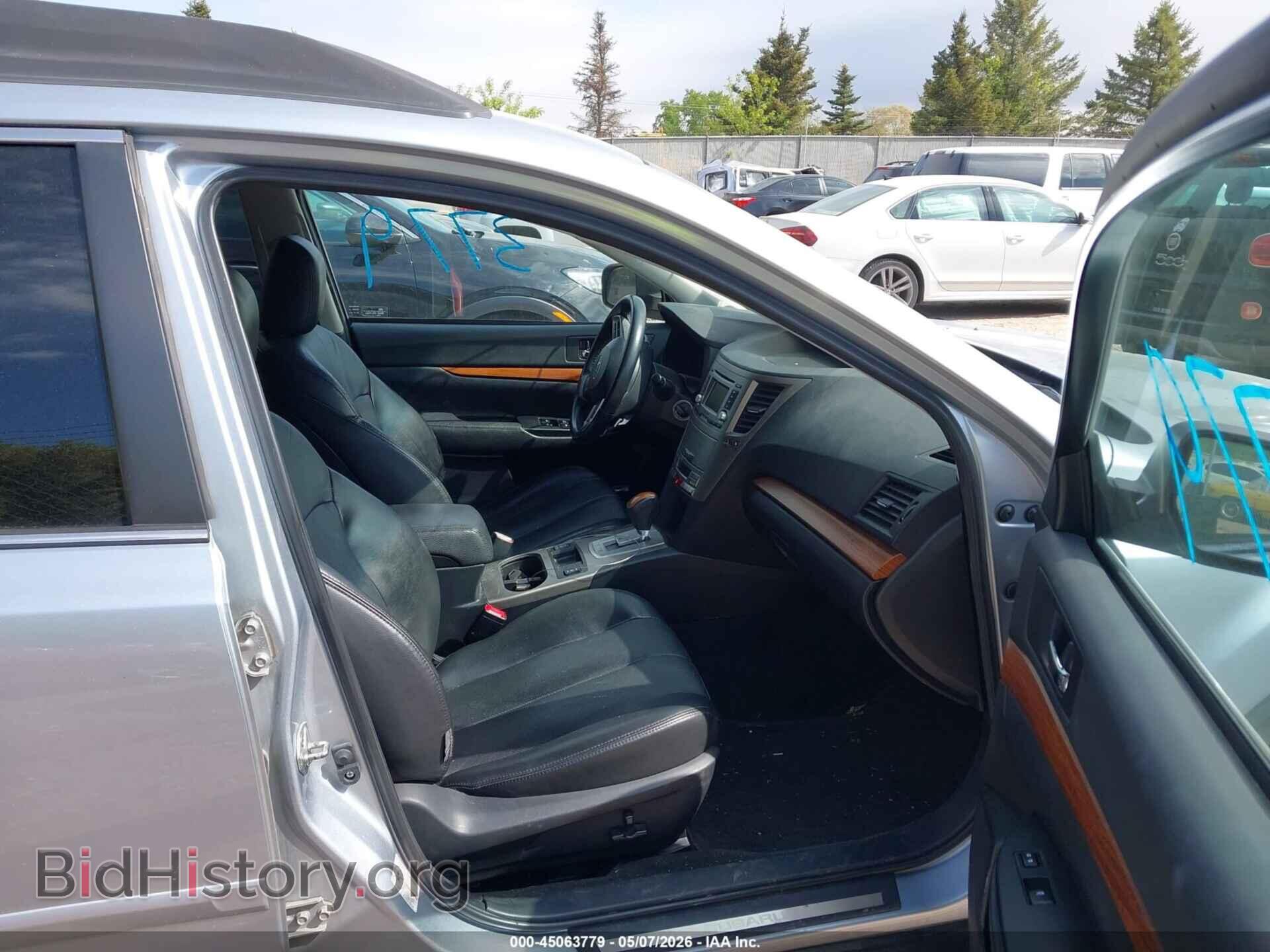 2014 SUBARU OUTBACK - VIN: 4S4BRBLC1E3215971 - Photo 5