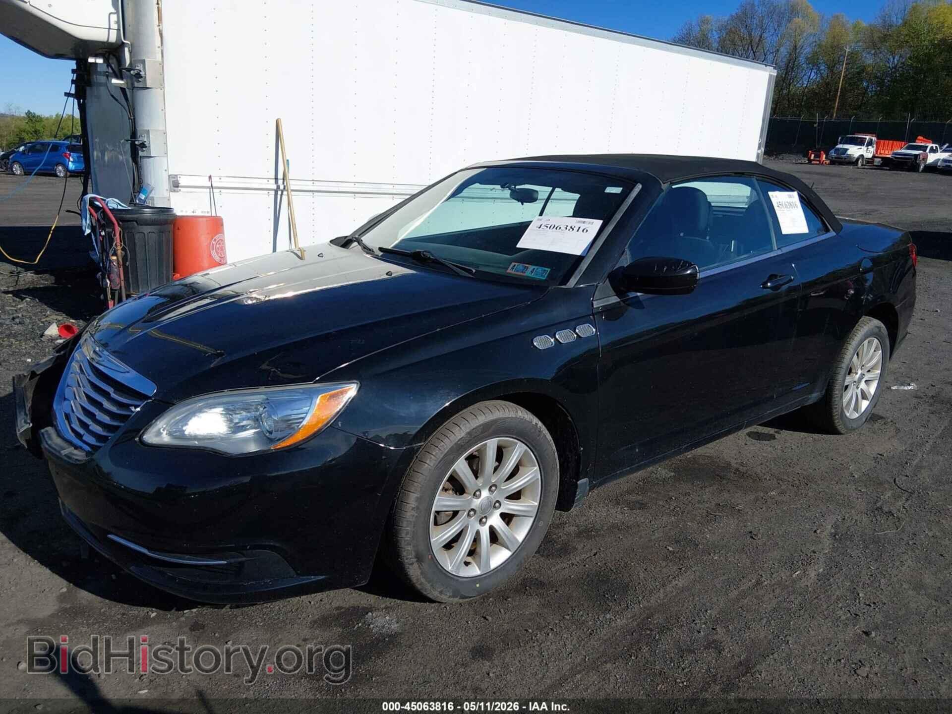 2011 CHRYSLER 200 - VIN: 1C3BC2EBXBN542805 - Фото 2