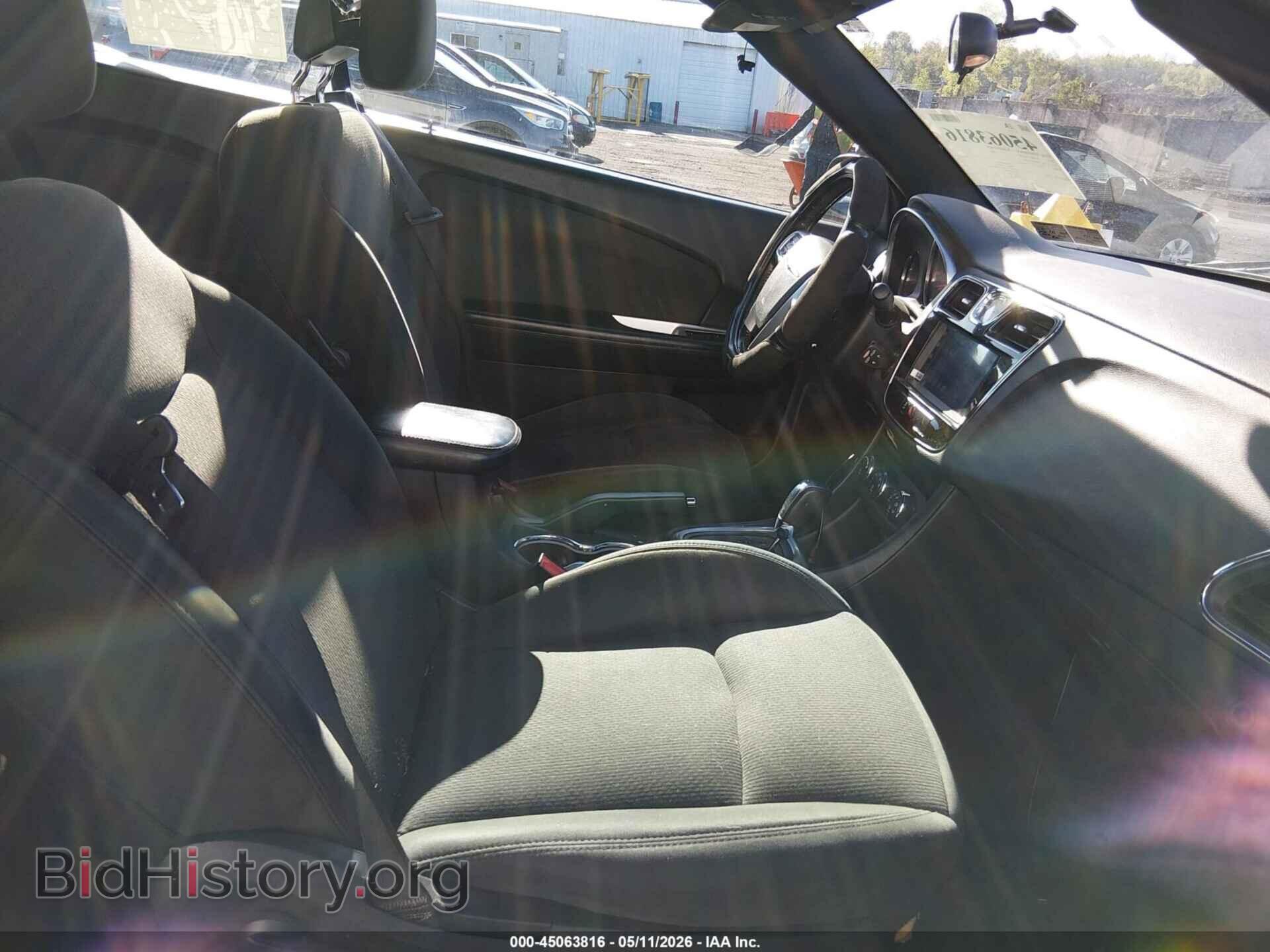 2011 CHRYSLER 200 - VIN: 1C3BC2EBXBN542805 - Фото 5