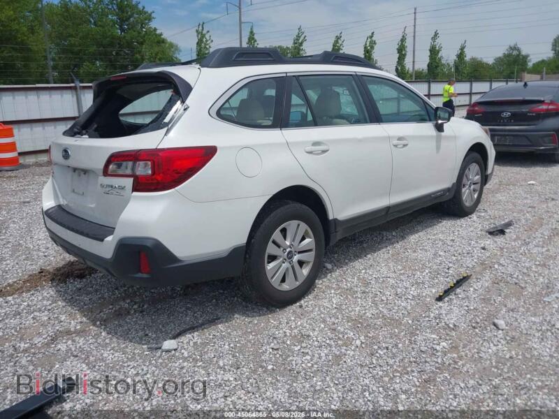 2018 Subaru OUTBACK (VIN 4S4BSAAC9J3272270) — фото 4 из 17