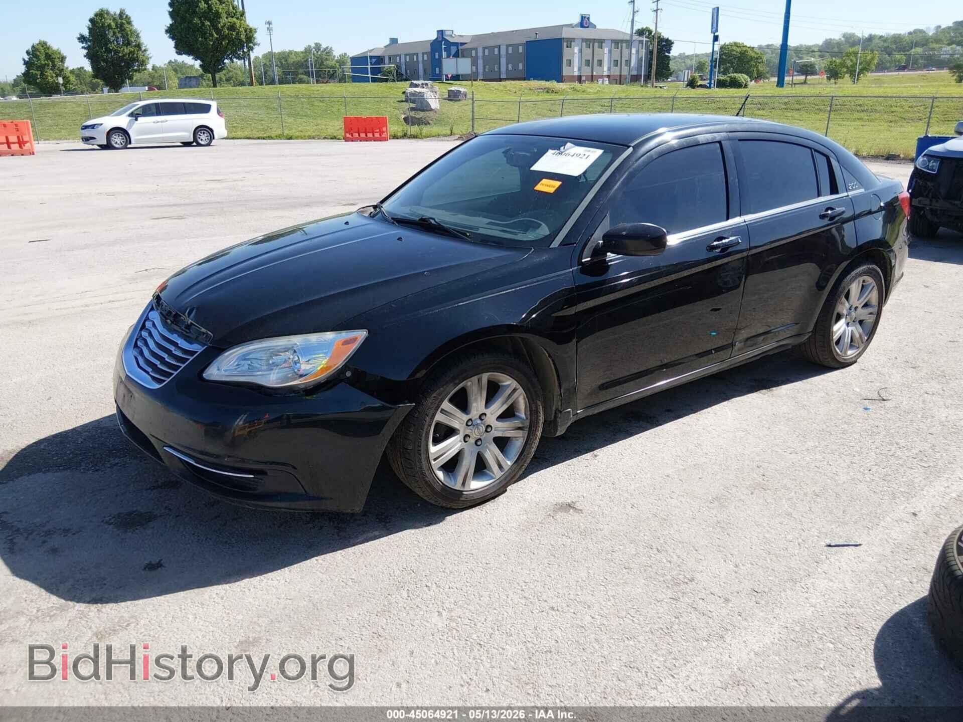 2012 CHRYSLER 200 - VIN: 1C3CCBBB8CN299800 - Фото 2