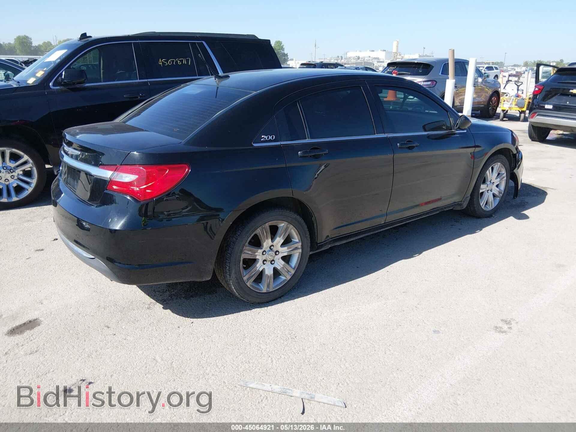 2012 CHRYSLER 200 - VIN: 1C3CCBBB8CN299800 - Фото 4