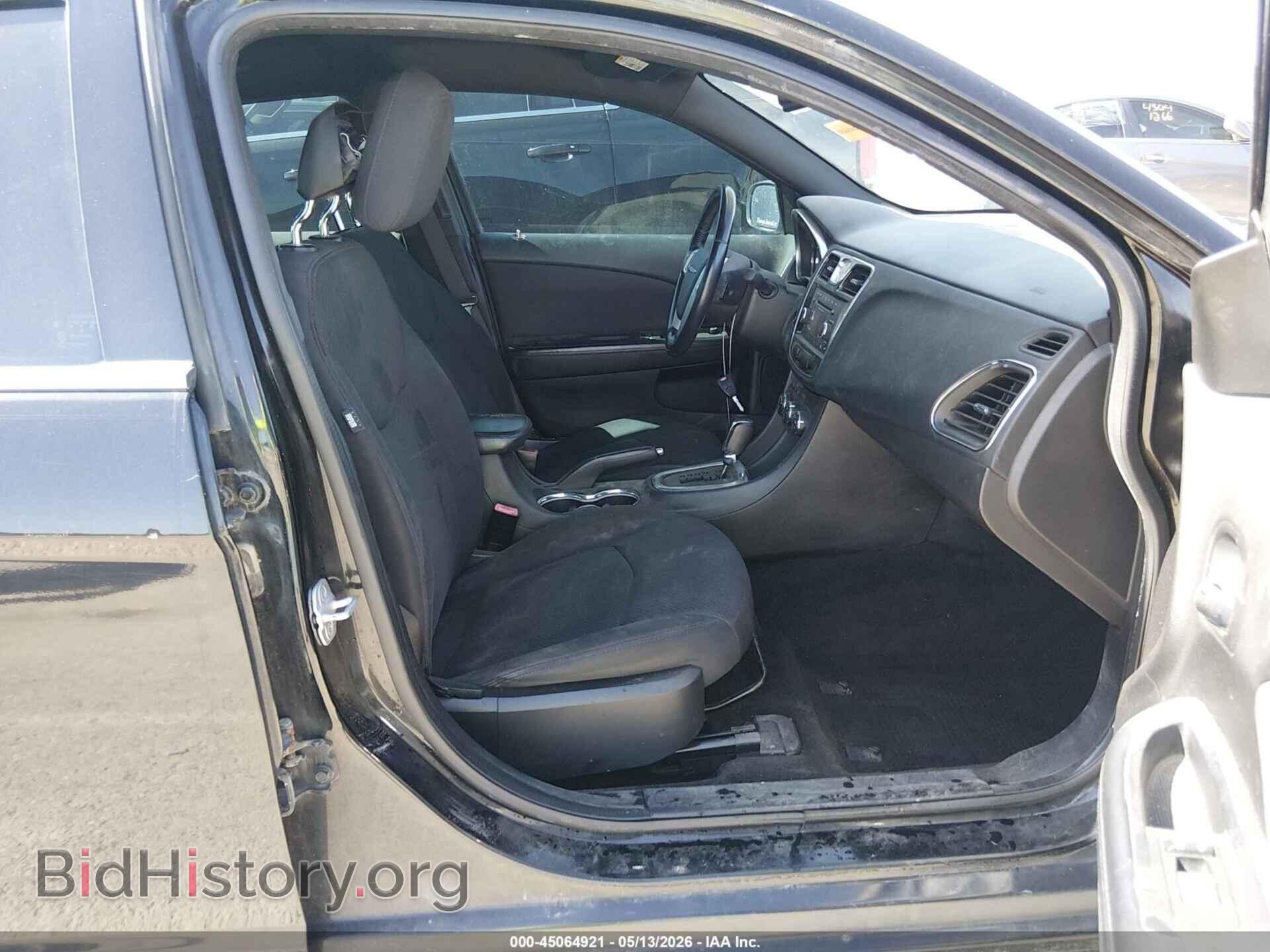 2012 CHRYSLER 200 - VIN: 1C3CCBBB8CN299800 - Фото 5