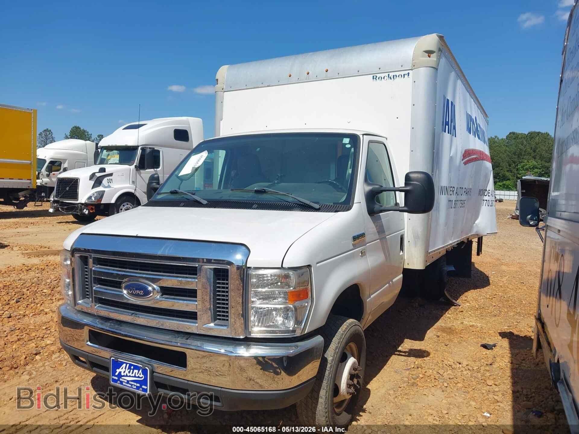 2017 FORD E-350 CUTAWAY - VIN: 1FDWE3F64HDC52665 - Photo 2