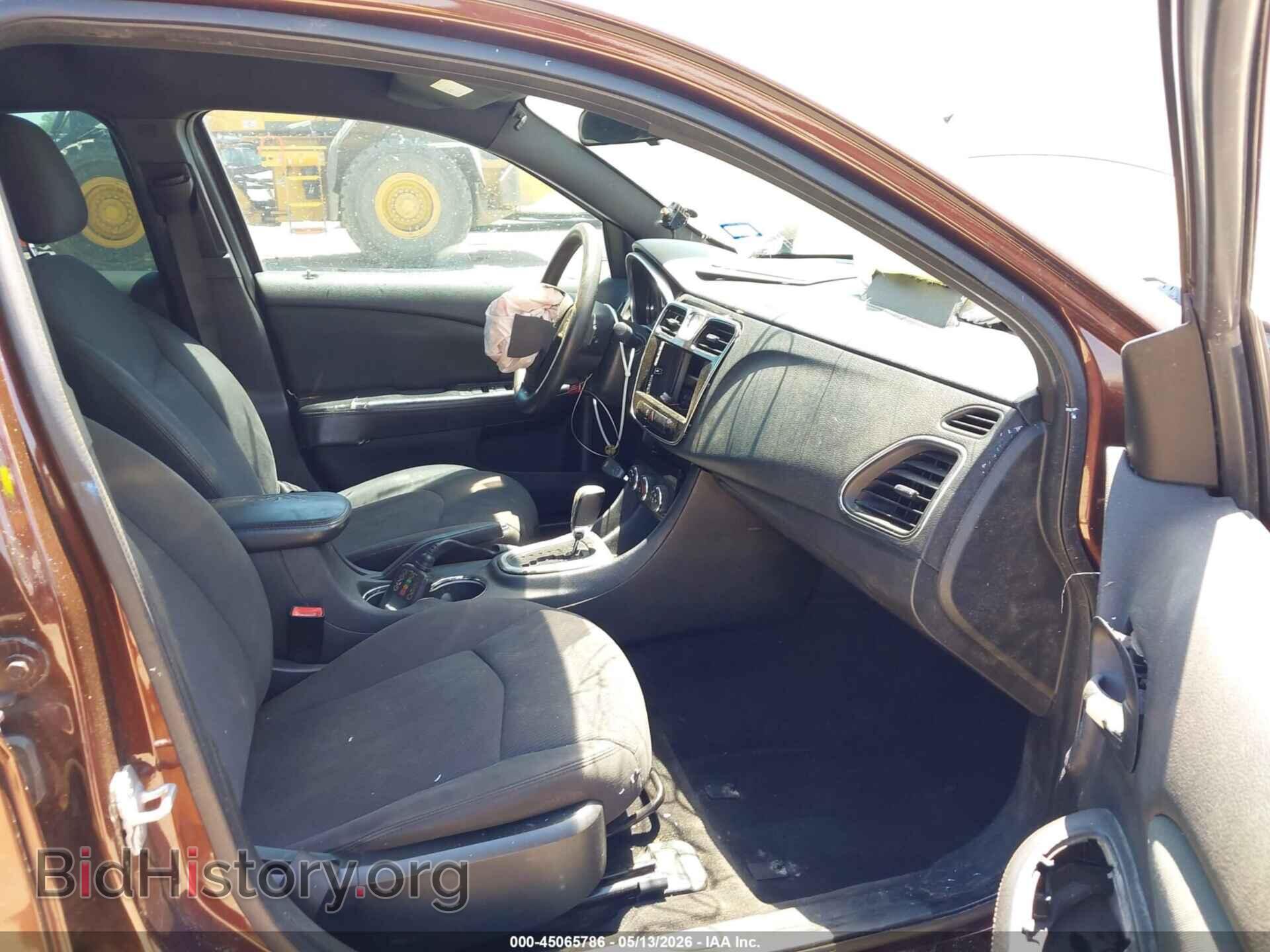 2012 CHRYSLER 200 - VIN: 1C3CCBAB0CN226163 - Фото 5