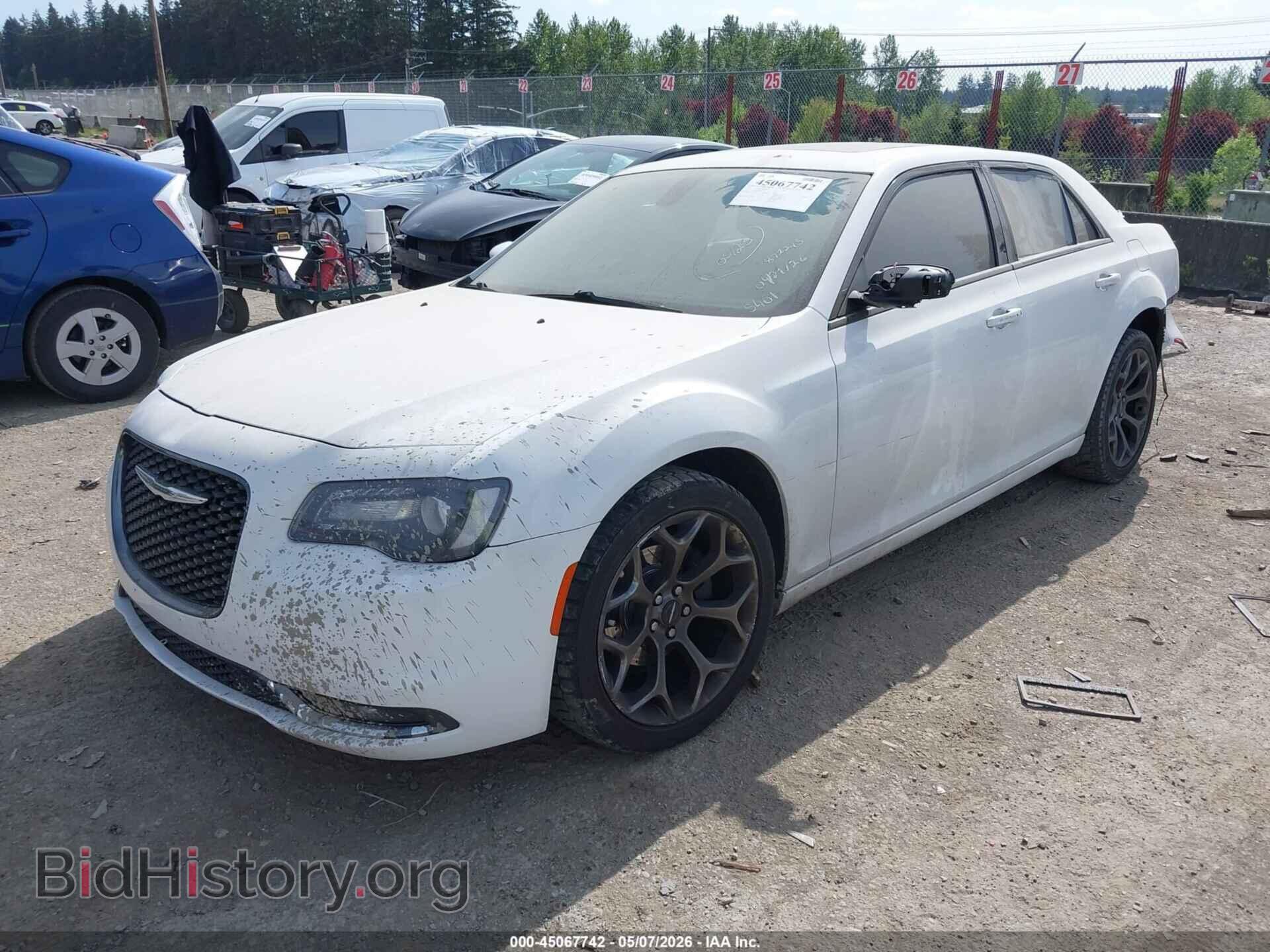 2015 CHRYSLER 300 - VIN: 2C3CCABG4FH845401 - Фото 2