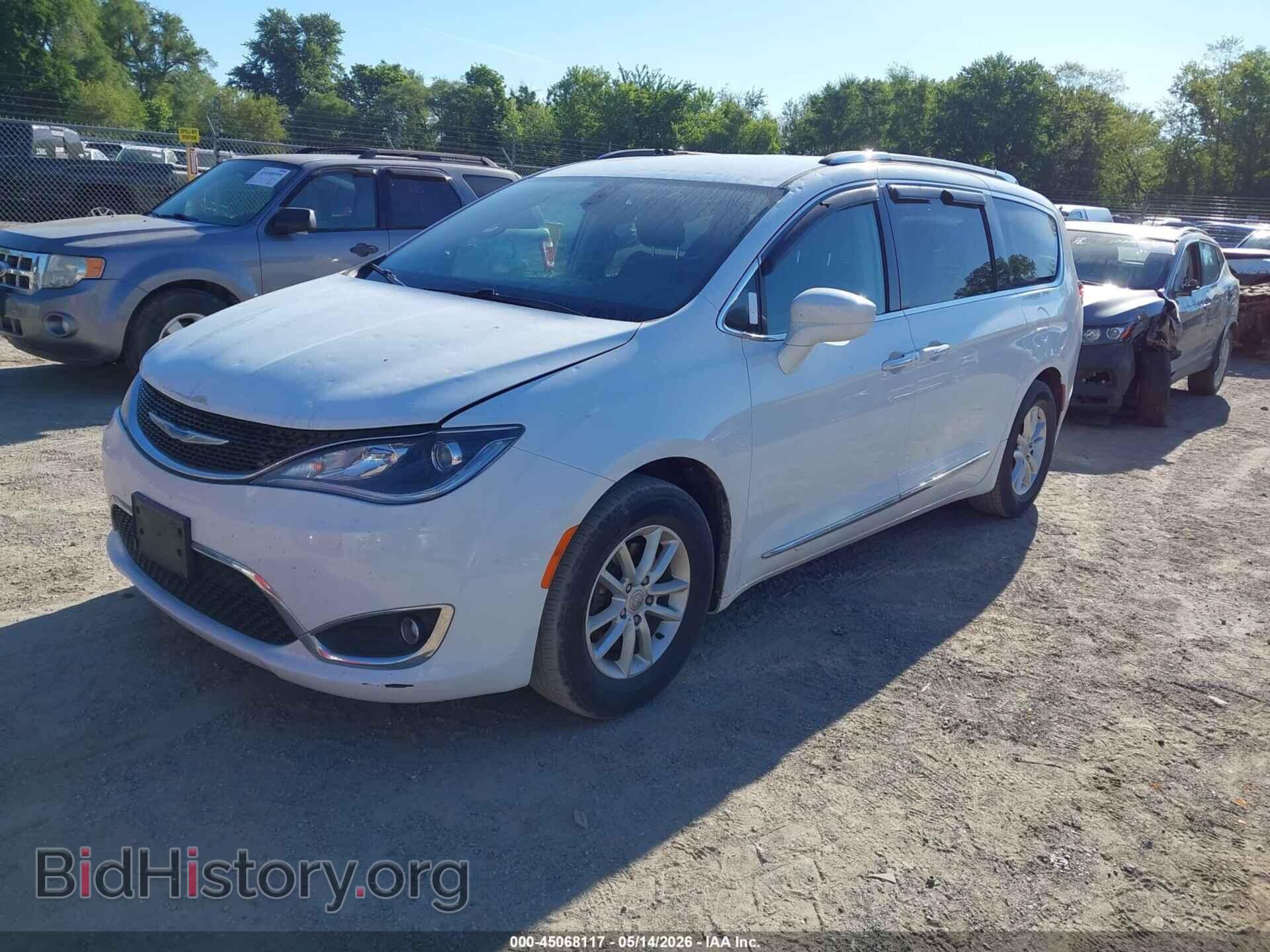 2018 CHRYSLER PACIFICA - VIN: 2C4RC1BG4JR158170 - Фото 2