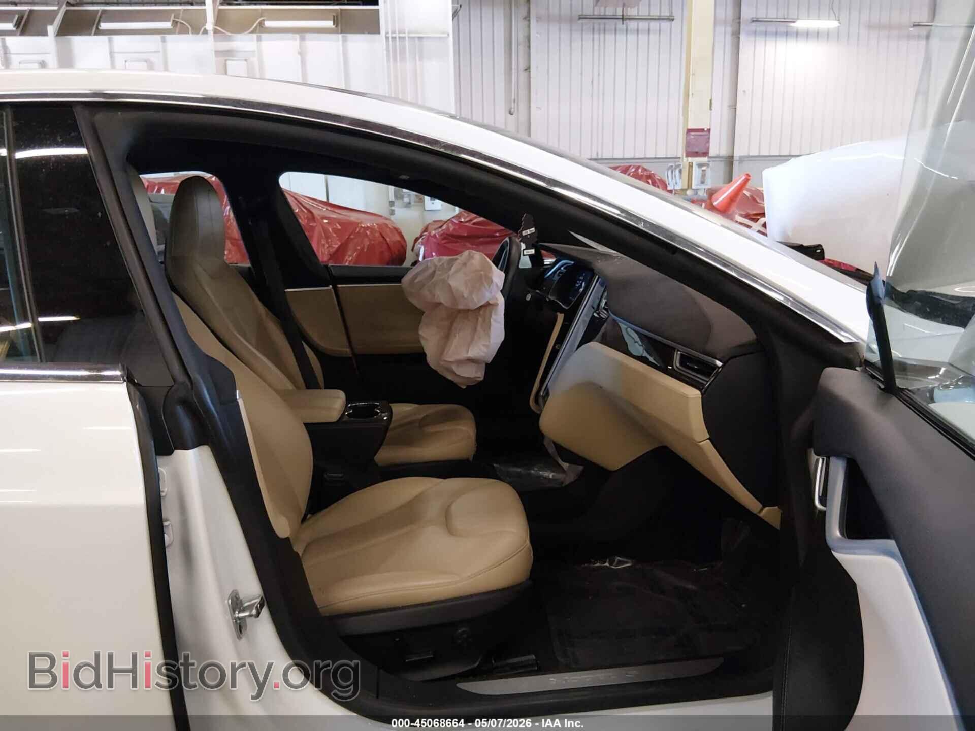 2014 TESLA MODEL S - VIN: 5YJSA1H13EFP63681 - Фото 5