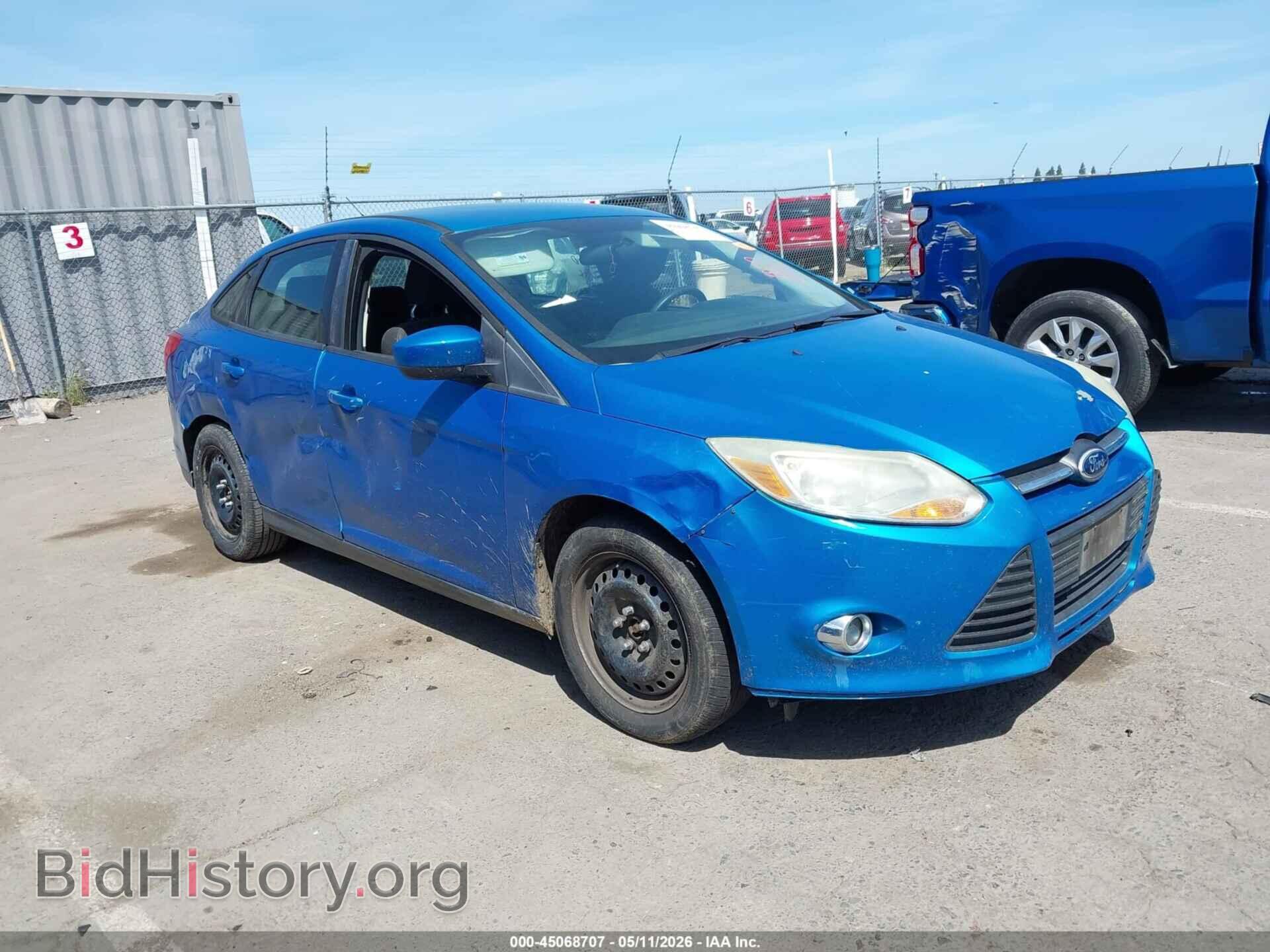 Photo 1FAHP3F24CL362785 - FORD FOCUS 2012