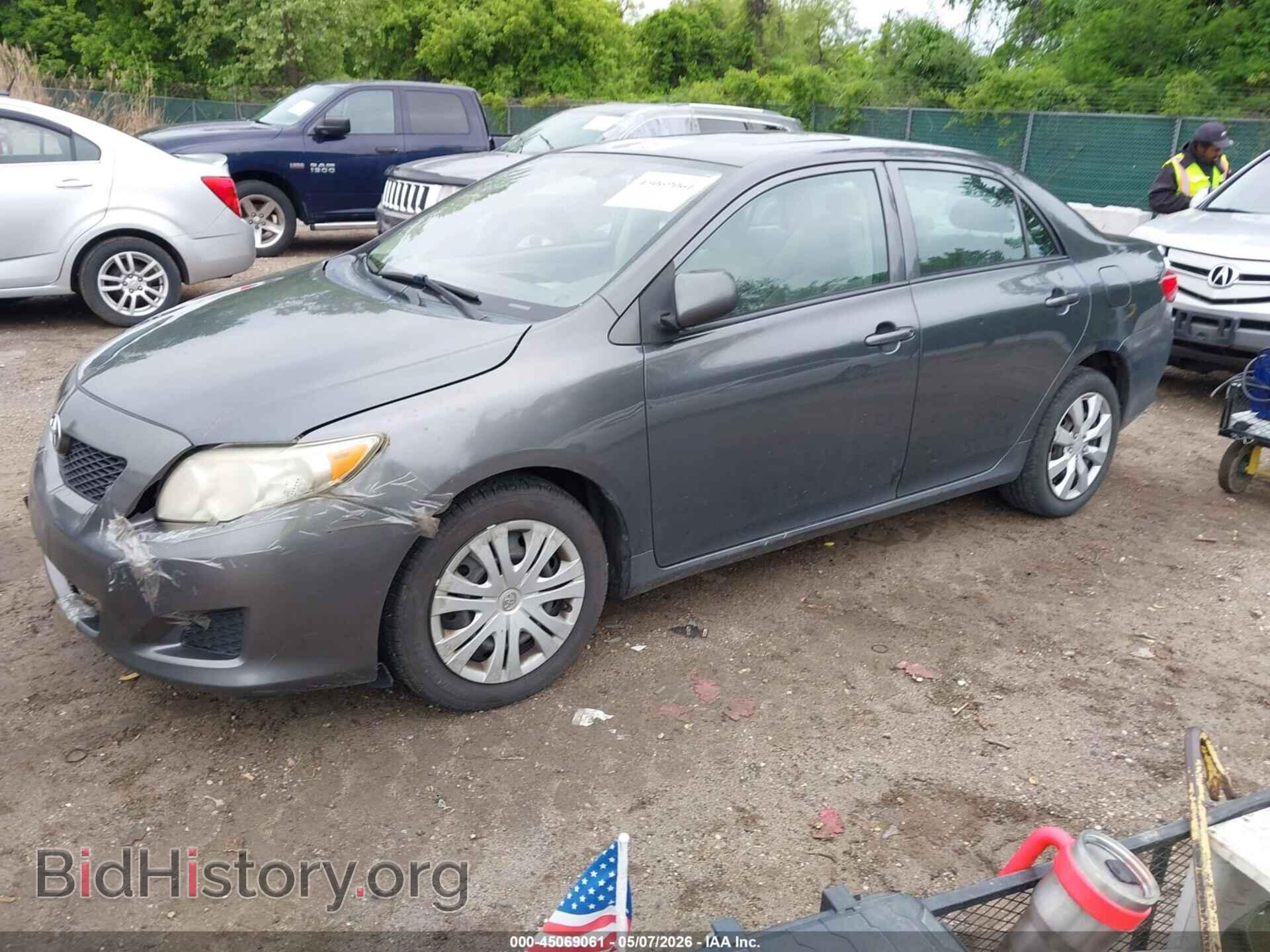 2010 TOYOTA COROLLA - VIN: 2T1BU4EE4AC377530 - Фото 2