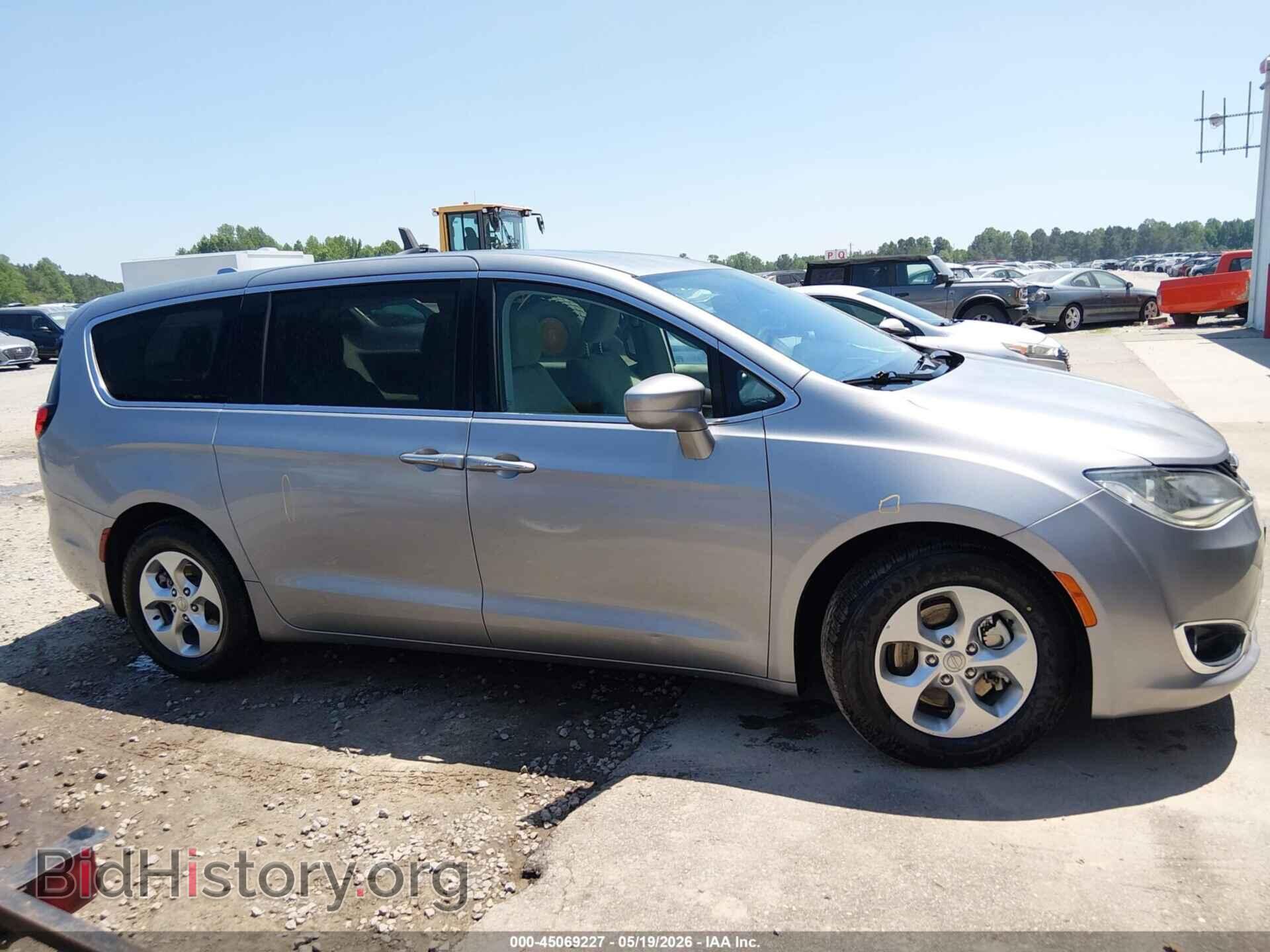 2017 CHRYSLER PACIFICA HYBRID - VIN: 2C4RC1H78HR838221 - Фото 15