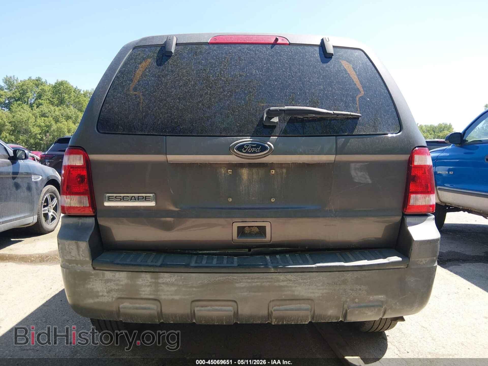 2011 FORD ESCAPE - VIN: 1FMCU0C76BKA68123 - Photo 6