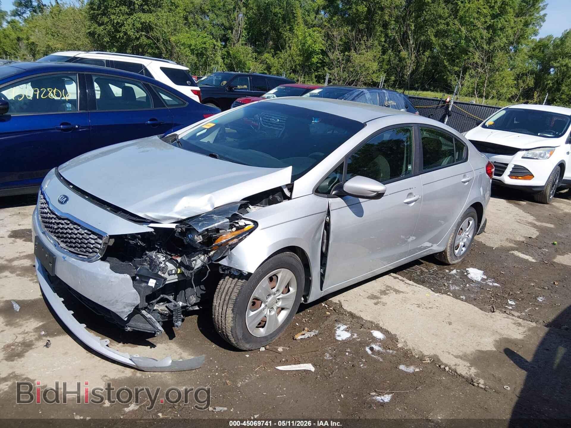 2017 KIA FORTE - VIN: 3KPFK4A73HE142563 - Фото 2
