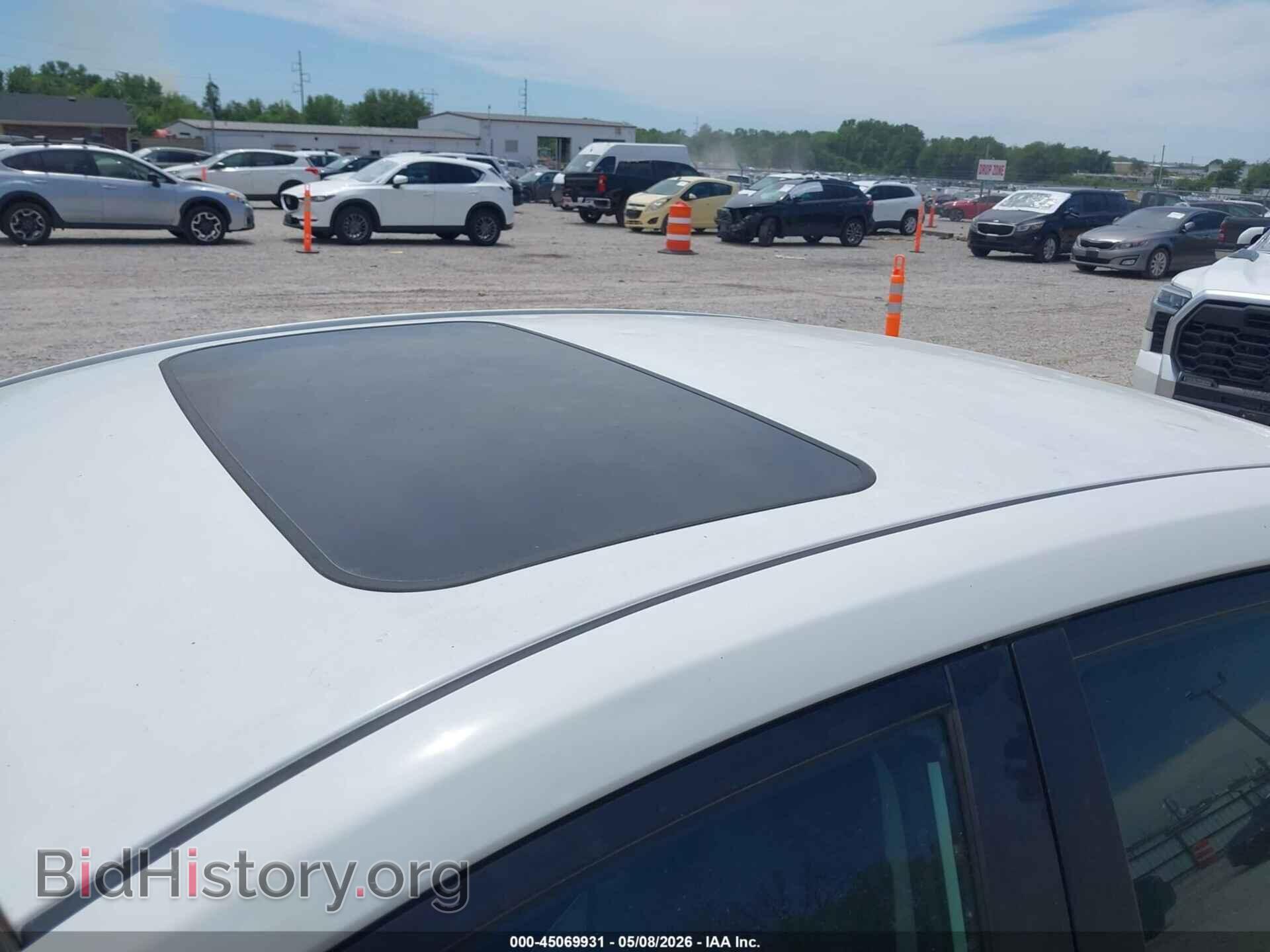 2015 TOYOTA COROLLA - VIN: 2T1BURHE5FC255212 - Фото 6