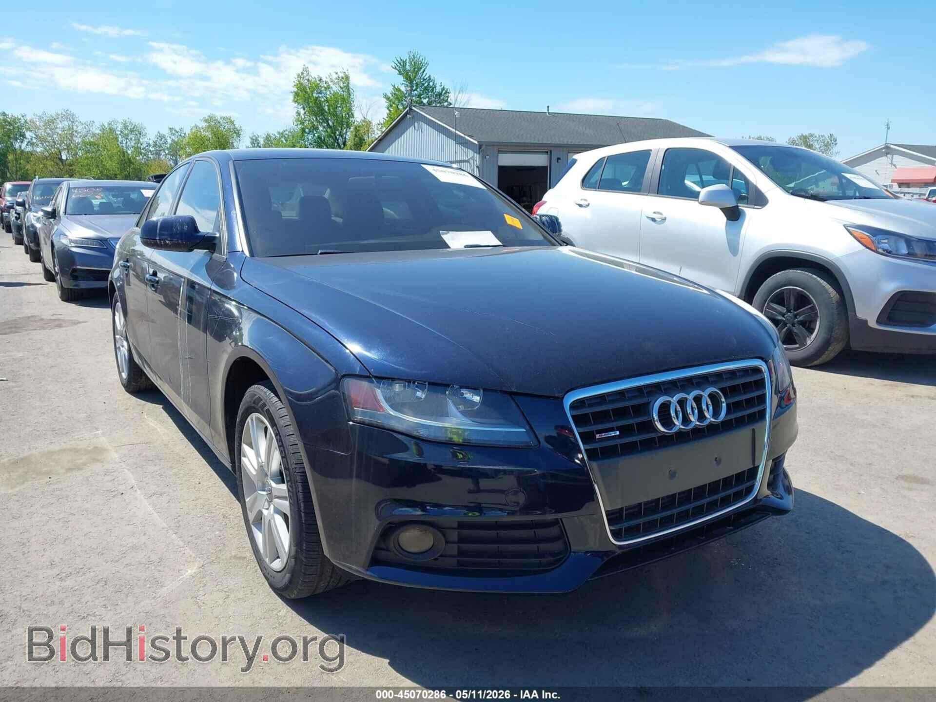 Фотография WAUBFAFL2BN009056 - AUDI A4 2011