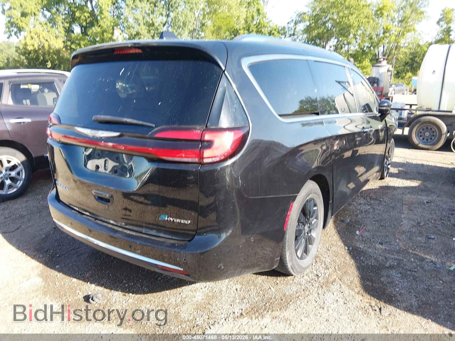 2021 CHRYSLER PACIFICA HYBRID - VIN: 2C4RC1L77MR585782 - Photo 4