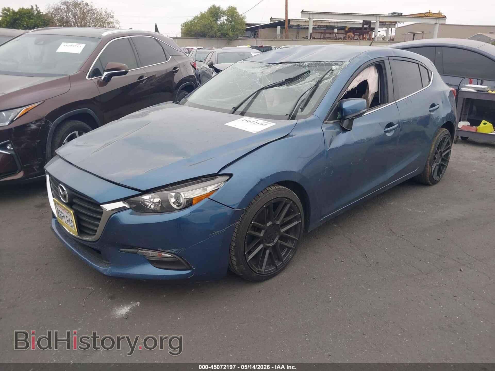 2017 MAZDA MAZDA3 - VIN: 3MZBN1L75HM124568 - Фото 2