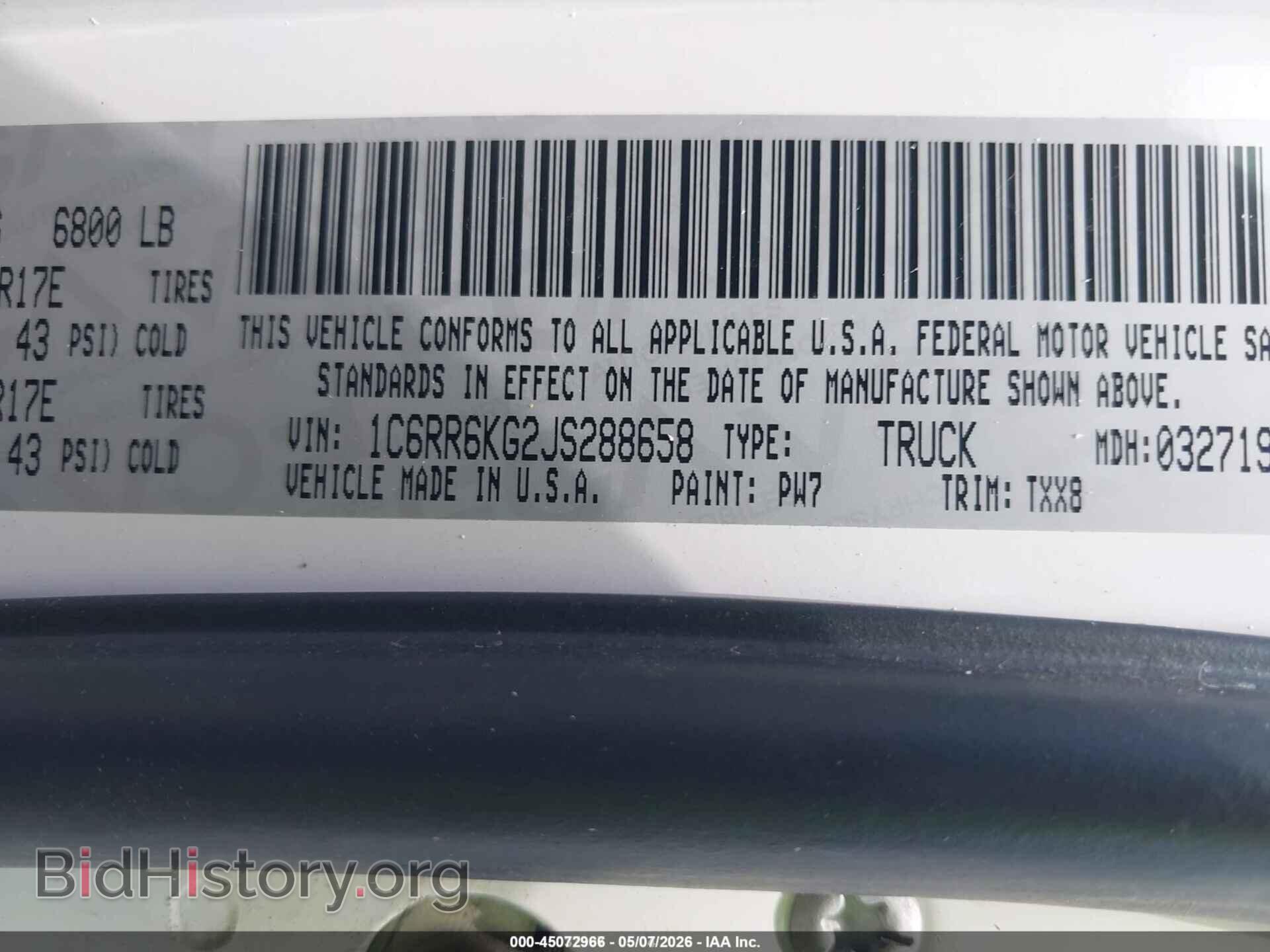 2018 RAM 1500 - VIN: 1C6RR6KG2JS288658 - Фото 9