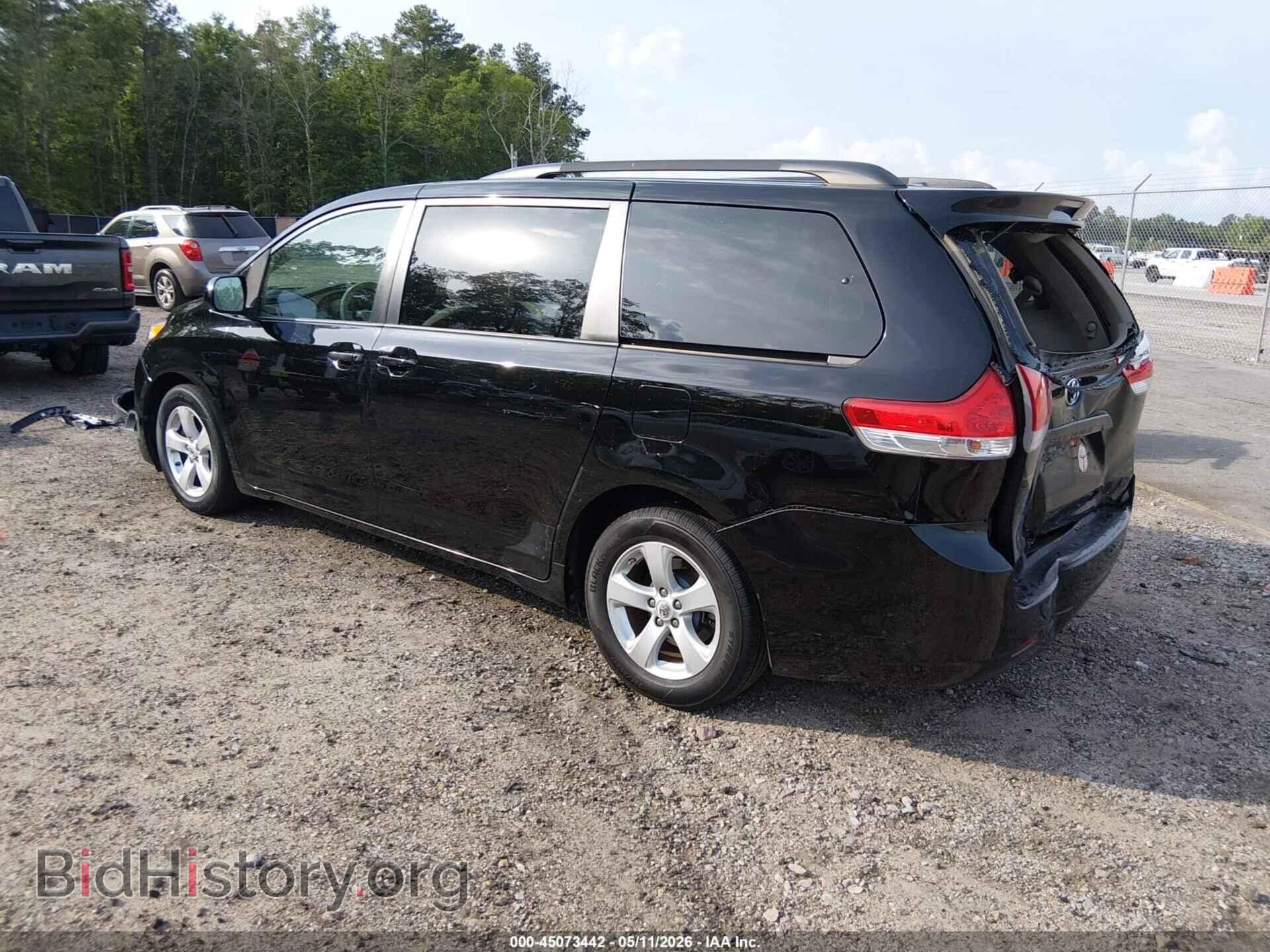 2011 TOYOTA SIENNA - VIN: 5TDKK3DC7BS171403 - Фото 3