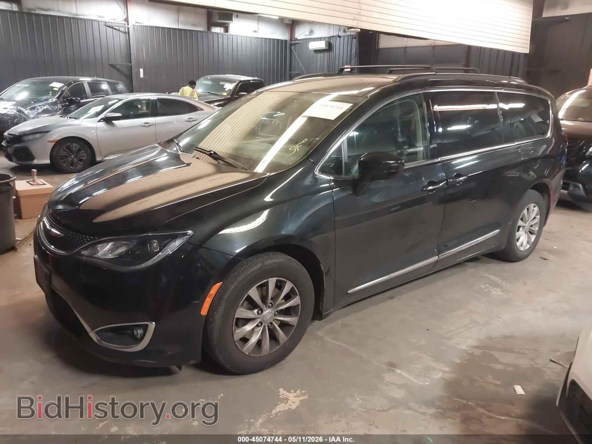 2017 CHRYSLER PACIFICA - VIN: 2C4RC1BGXHR821851 - Фото 2