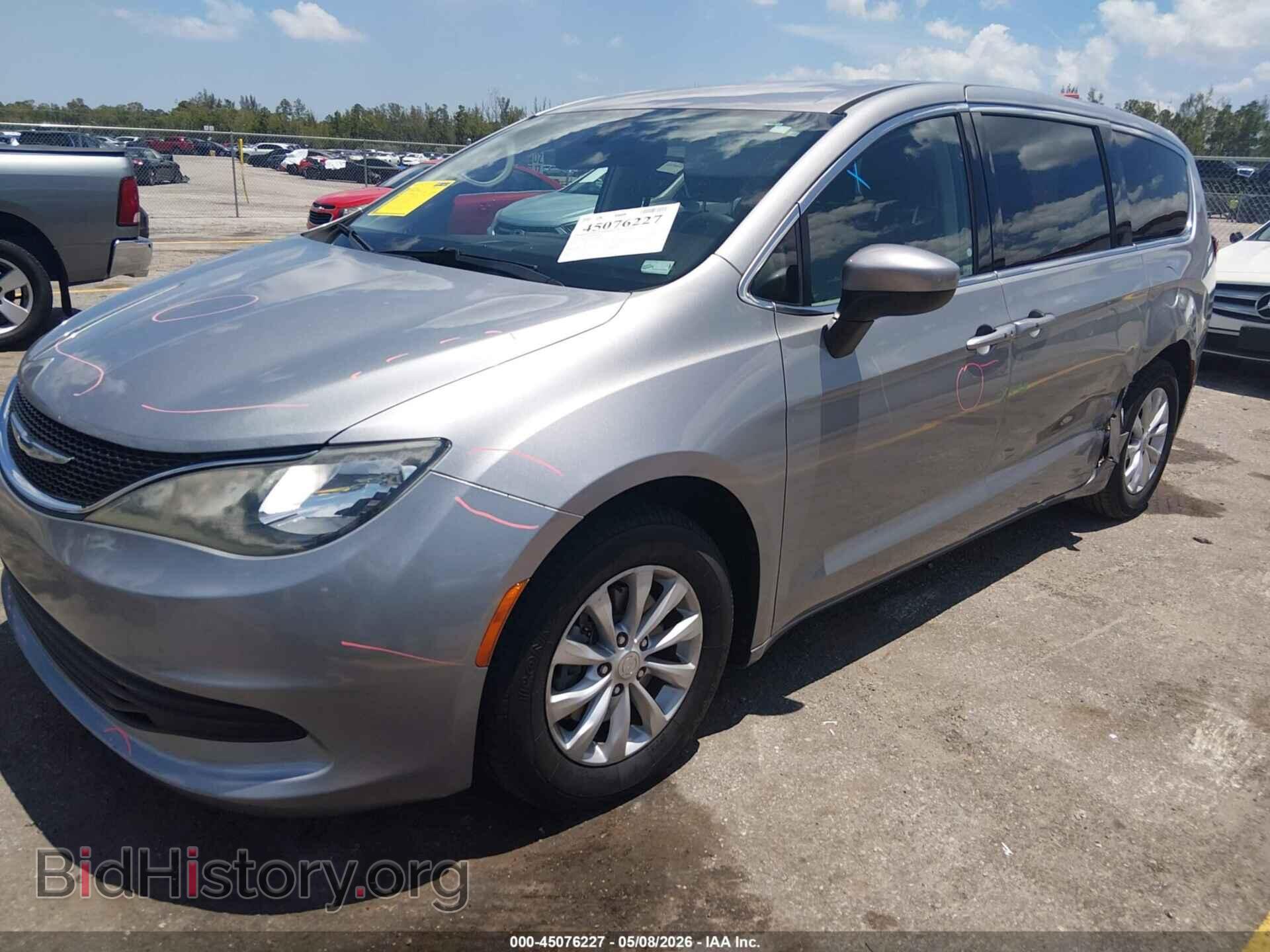 2017 CHRYSLER PACIFICA - VIN: 2C4RC1DGXHR594481 - Photo 2