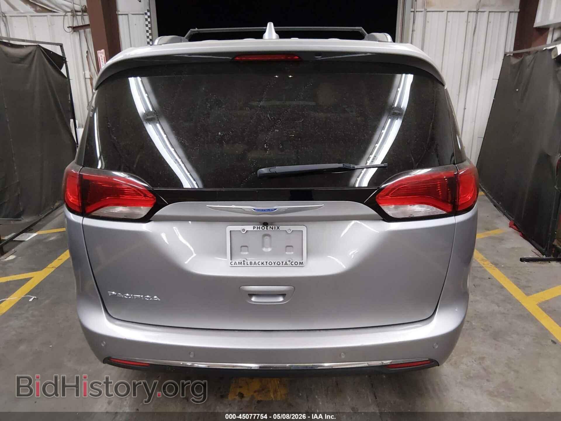 2018 CHRYSLER PACIFICA - VIN: 2C4RC1BG5JR305659 - Фото 16
