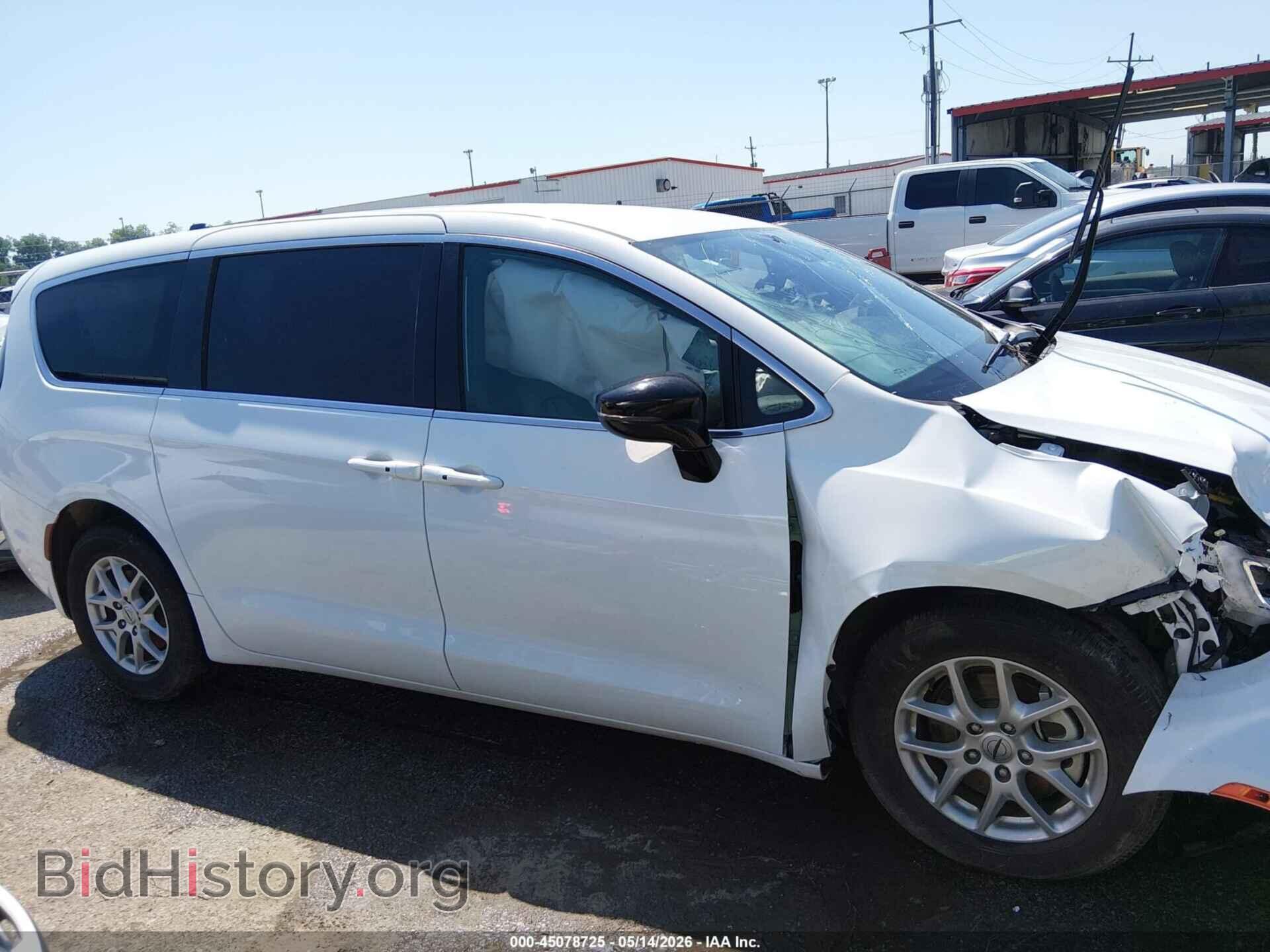 2025 CHRYSLER PACIFICA - VIN: 2C4RC1BG6SR509727 - Photo 13