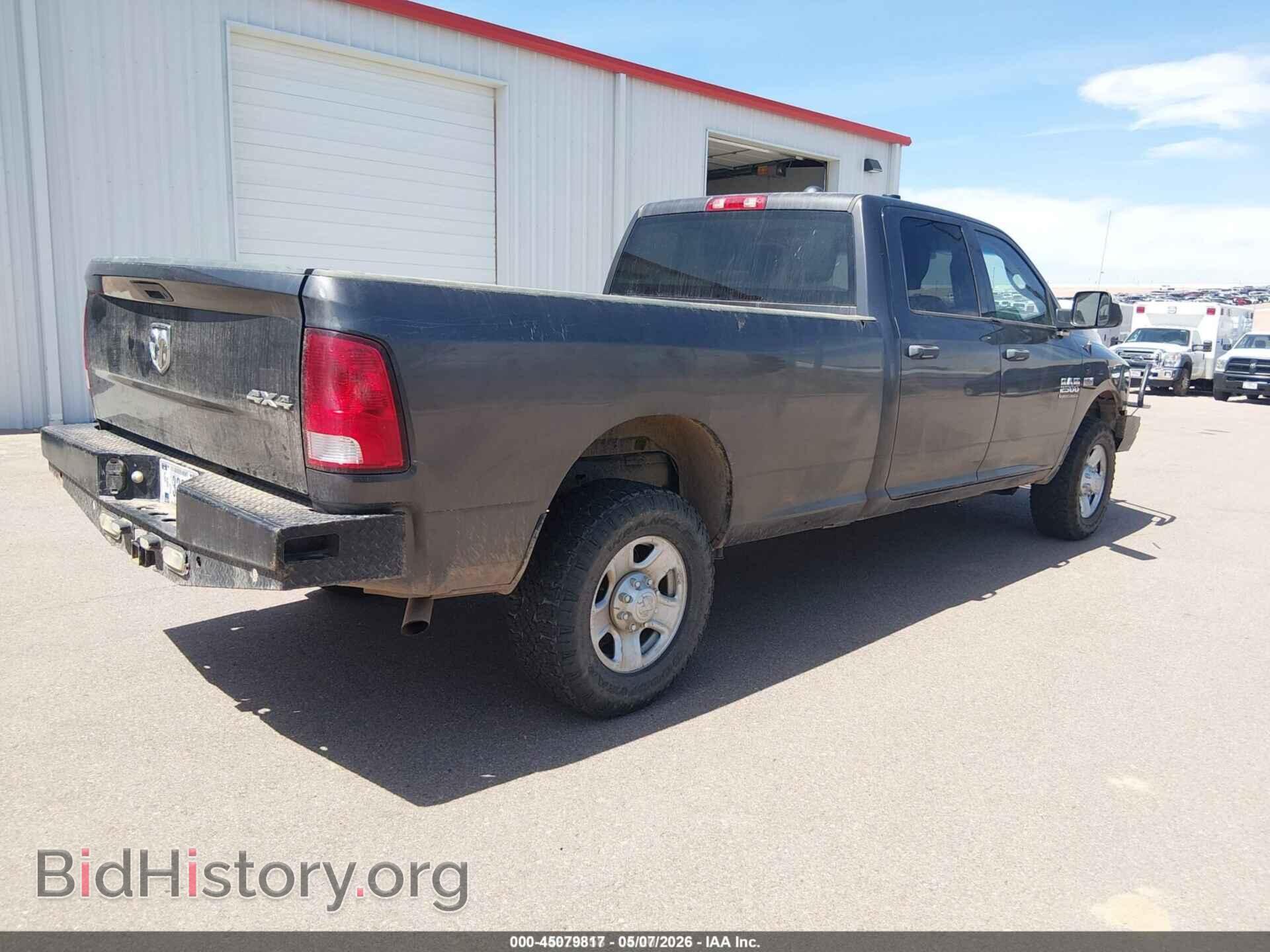 2016 RAM 2500 - VIN: 3C6TR5HTXGG317005 - Photo 4