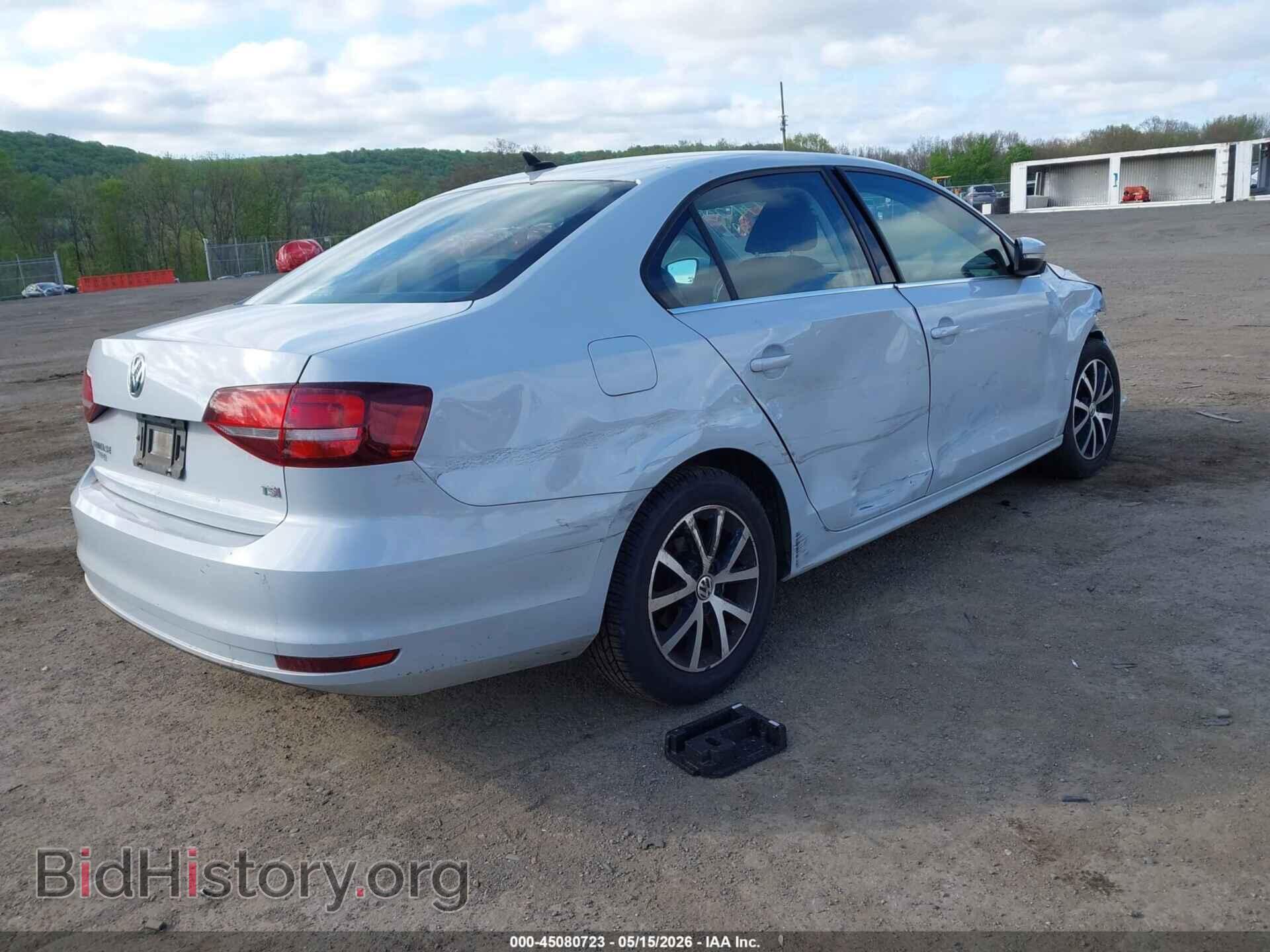 2017 VOLKSWAGEN JETTA - VIN: 3VWDB7AJ1HM254401 - Фото 4