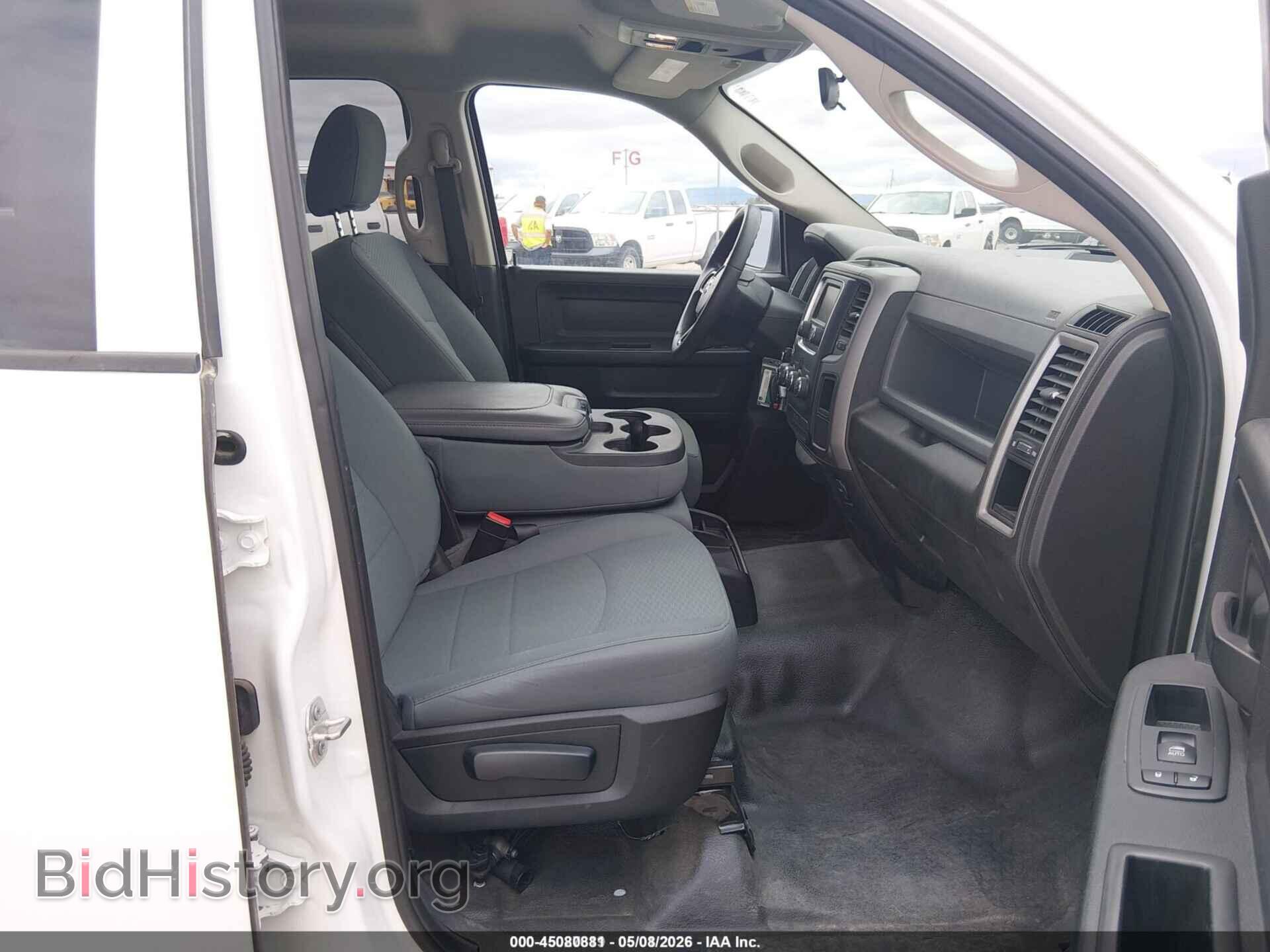2018 RAM 1500 - VIN: 1C6RR6KG2JS303630 - Фото 5