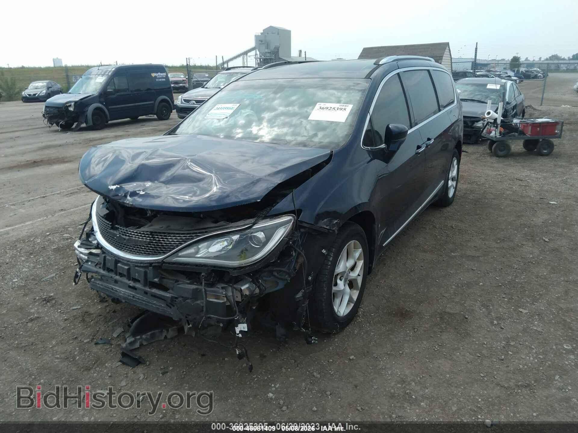 2017 CHRYSLER PACIFICA - VIN: 2C4RC1EG6HR542974 - Фото 2