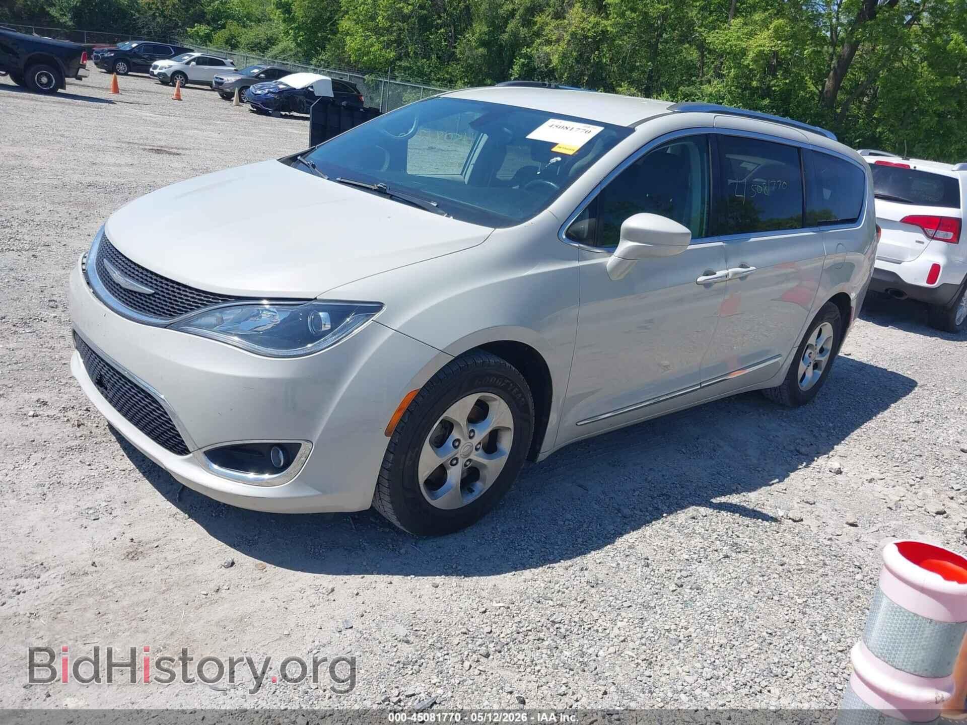 2017 CHRYSLER PACIFICA - VIN: 2C4RC1EG2HR839482 - Photo 2