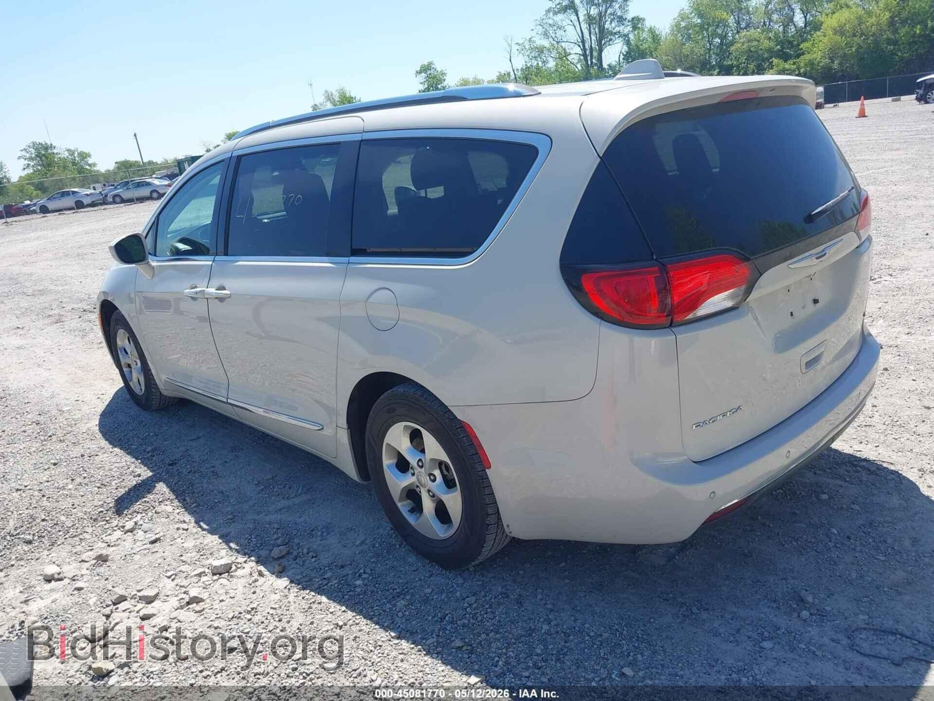 2017 CHRYSLER PACIFICA - VIN: 2C4RC1EG2HR839482 - Photo 3